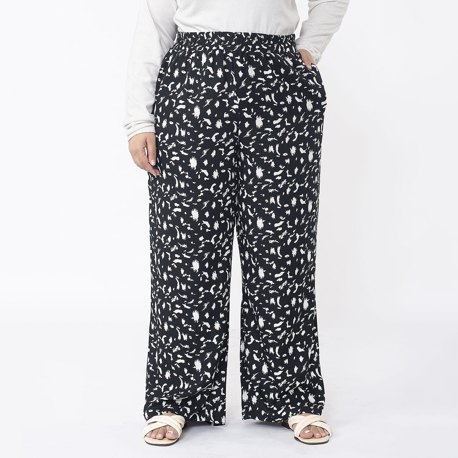 TAMSY Animal Print Trouser (Size S 8 - 10) - Grey