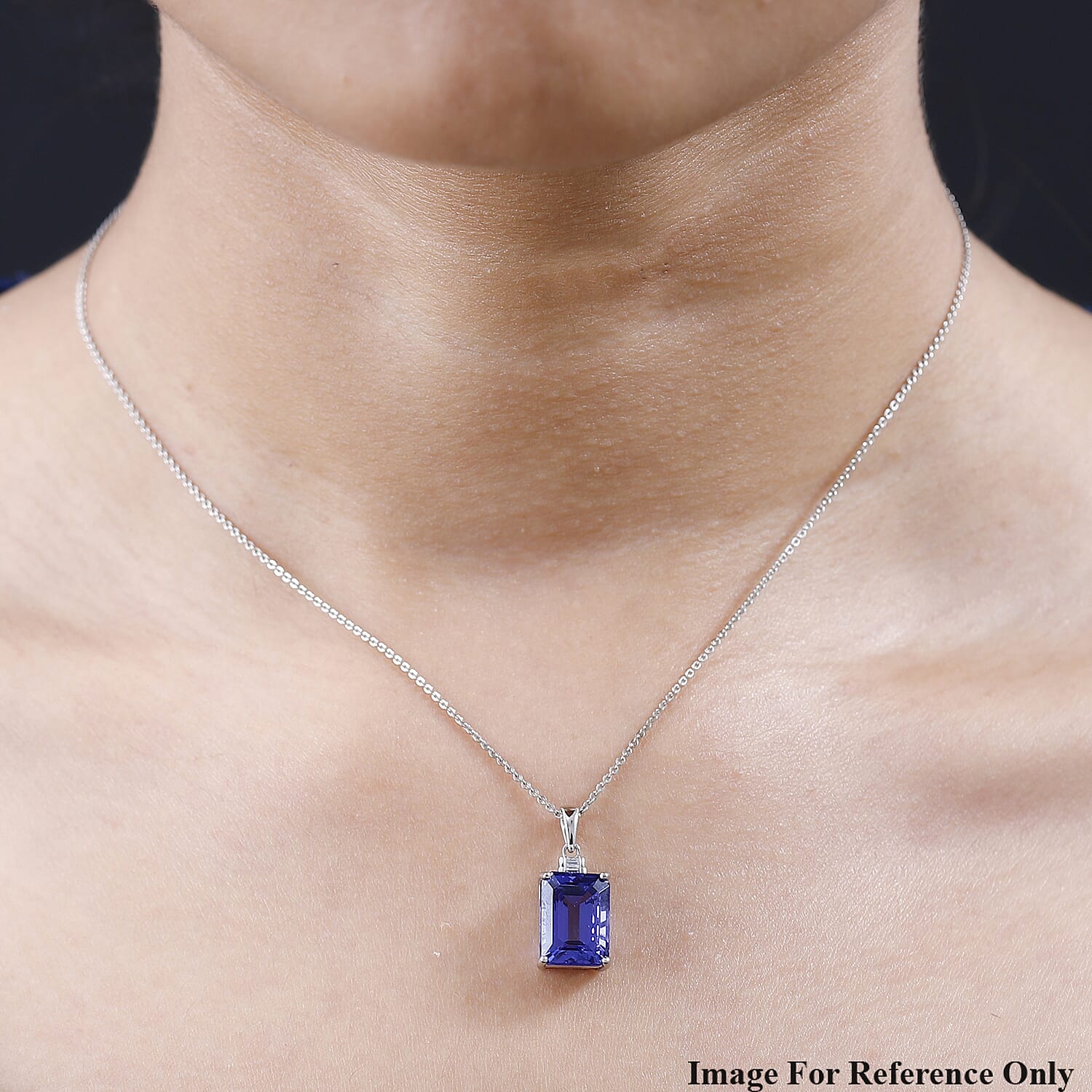 950 Platinum  AAAA  Tanzanite   White Diamond  EF, VS Solitaire Pendant 6.86 ct,  Platinum Wt. 2.8 Gms  6.860  Ct.