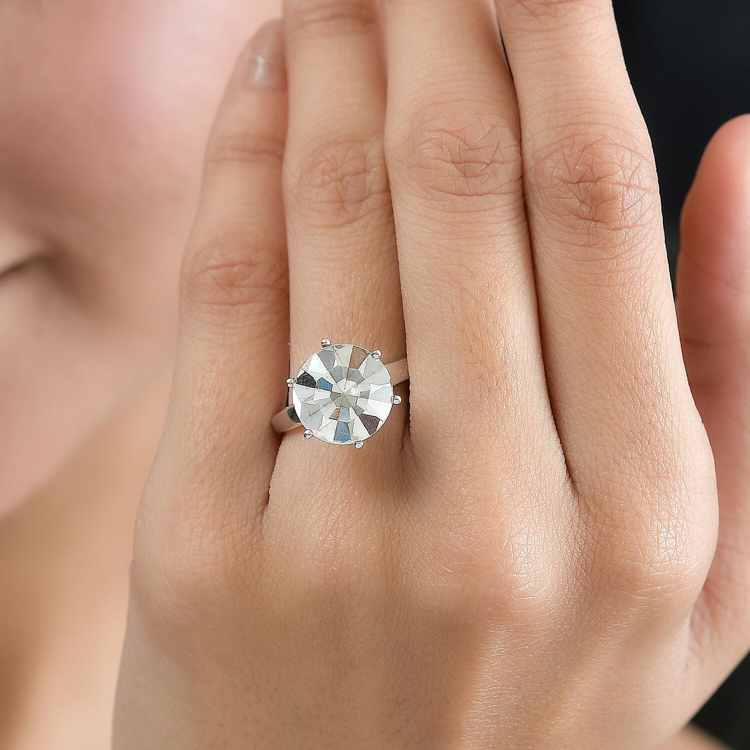 Finest Austrian Crystal Solitaire Ring in Platinum Overlay Sterling Silver