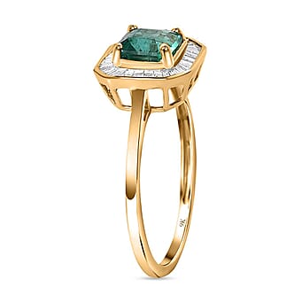 https://tjcuk.sirv.com/Products/76/5/7653527/9K-Yellow-Gold-AAA-Emerald-White-Diamond-Main-Stone-With-Side-Stone-Ri_7653527_3.jpg?w=342&h=342