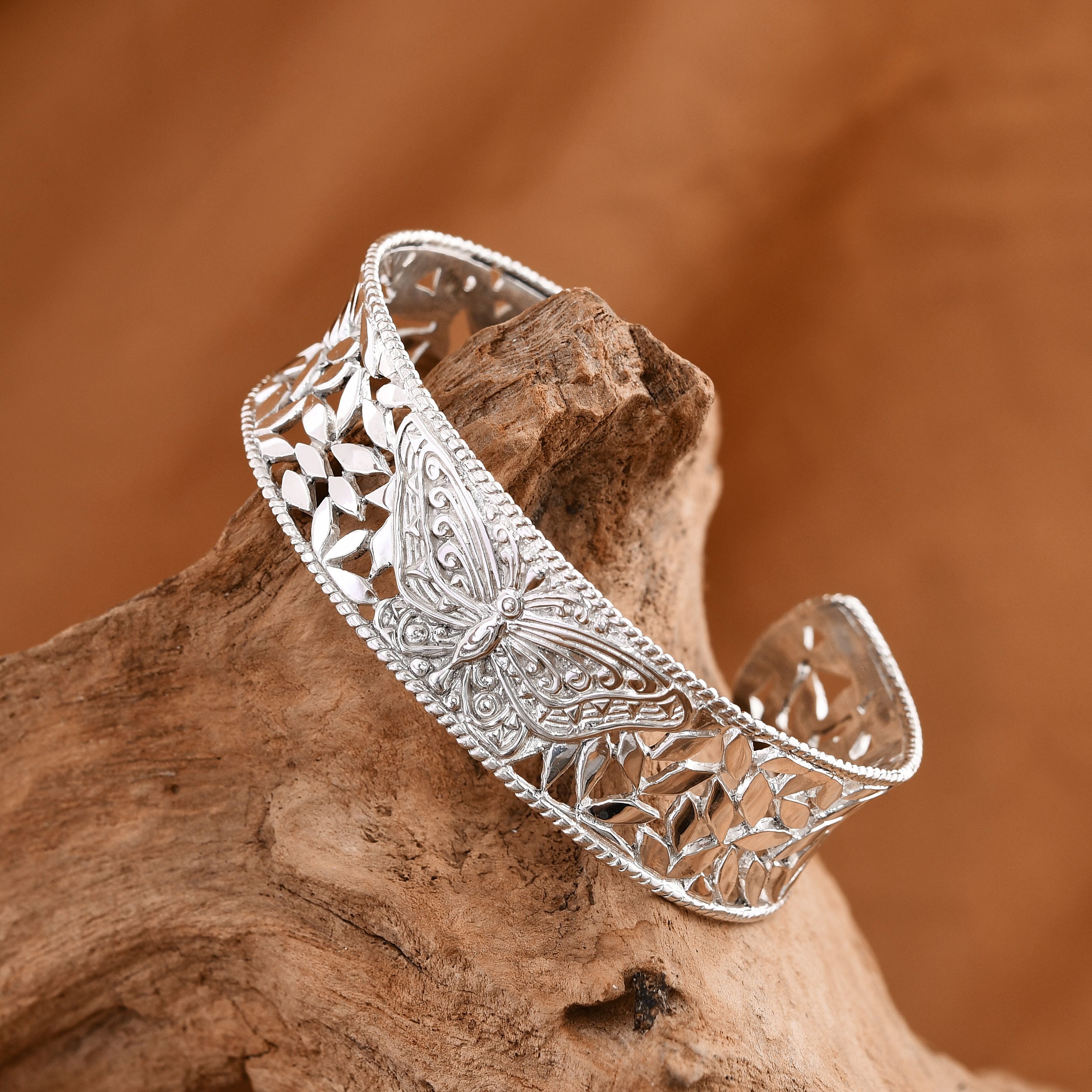 Sterling Silver Cuff Bangle (Size 7), Silver Wt. 27.70 Gms