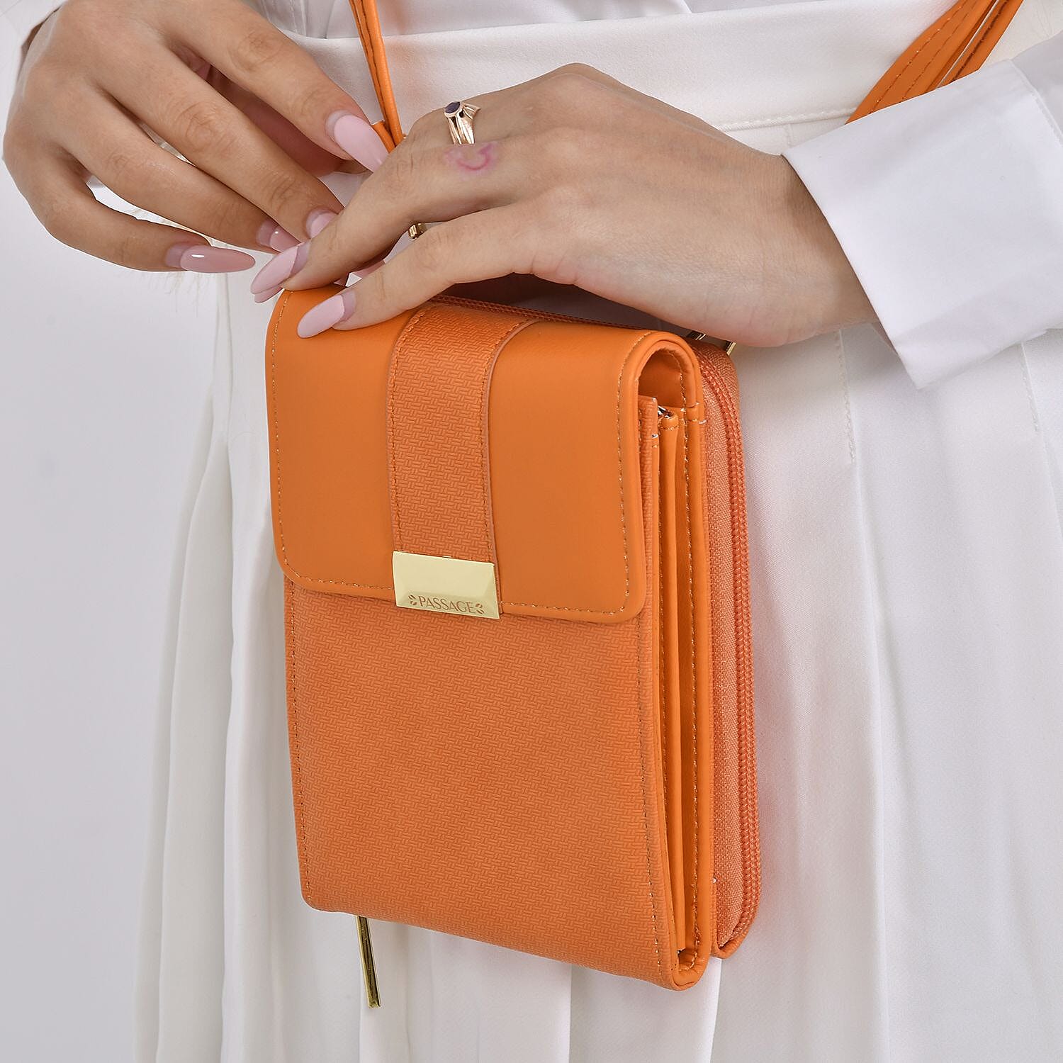 Passage Crossbody Bag with Shoulder Strap & Exterior Zipped Pocket - Orange