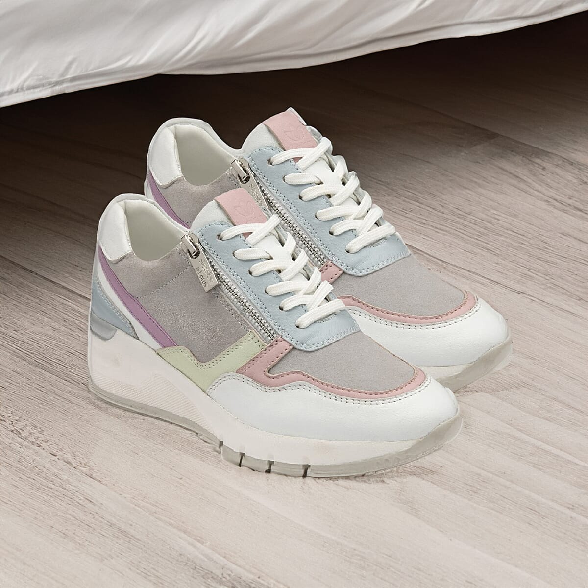 LOTUS Leather Womens Casual Shoes