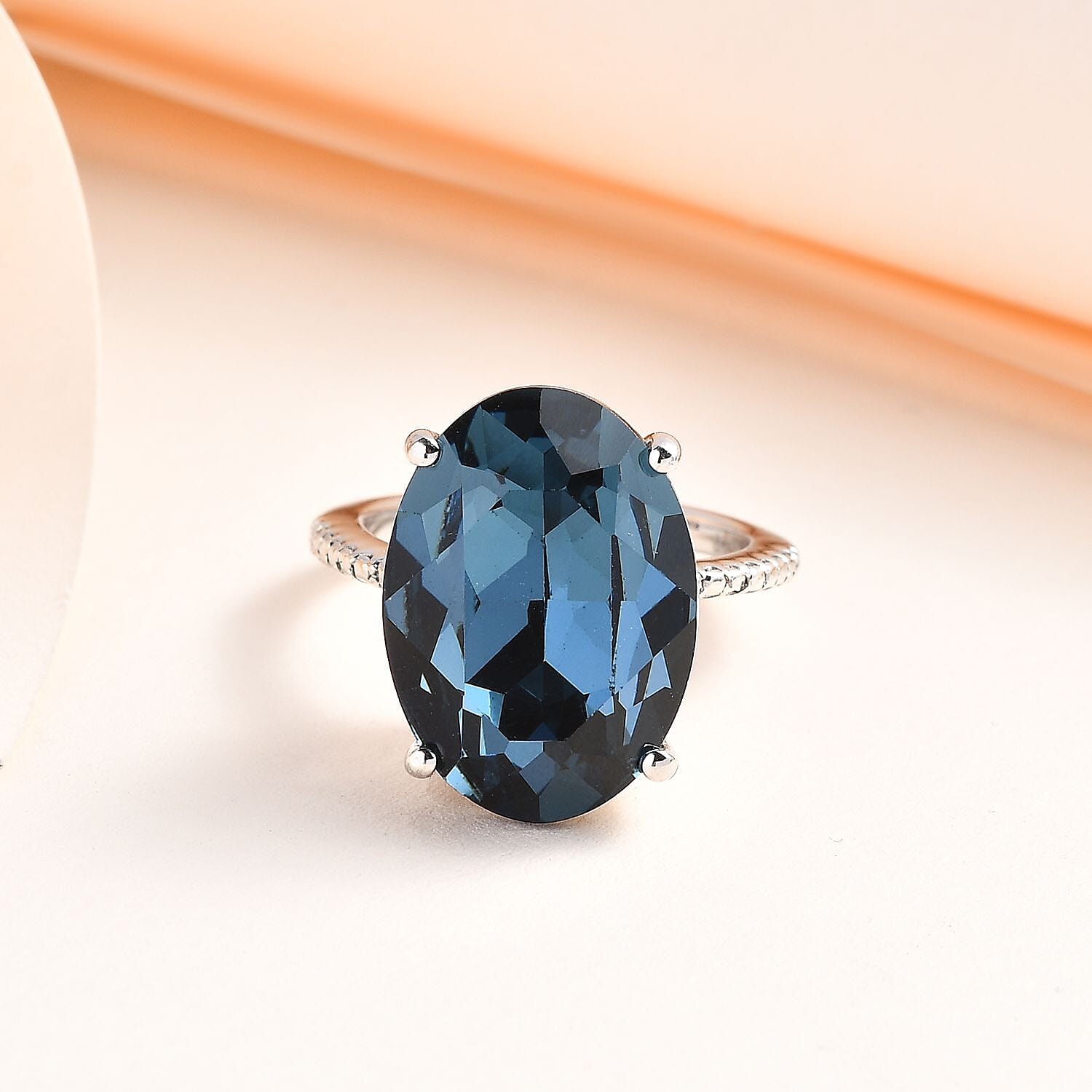 Close Out- Montana Finest Crystal Ring in Platinum Overlay Sterling Silver 10.60 Ct