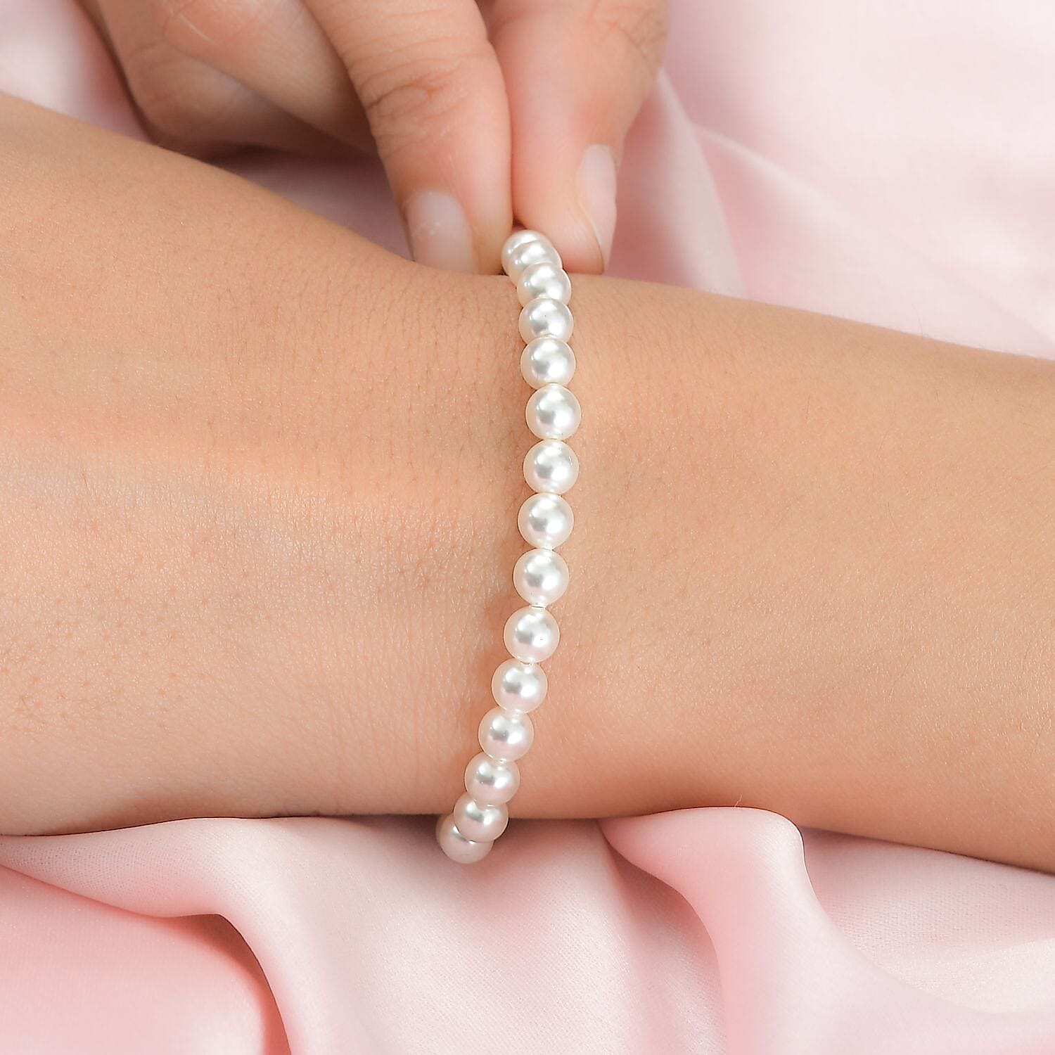White Pearl Finest Austrian Crystal Beads Bracelet (Size - 7.5) in Platinum Overlay Sterling Silver