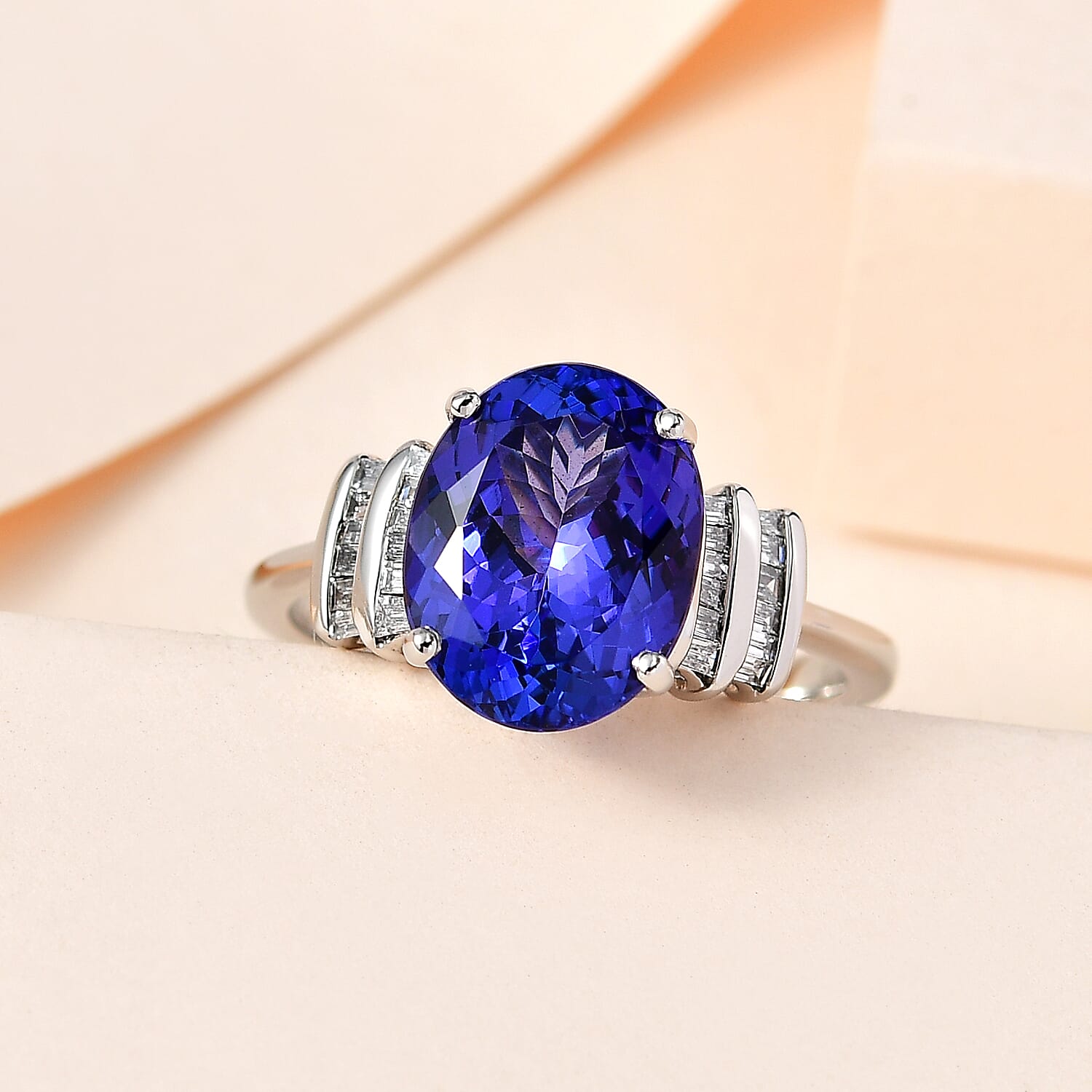 RHAPSODY 950 Platinum Tanzanite & Diamond (VS-E-F) Ring 5.22 Ct, Platinum Wt. 6.11 GM