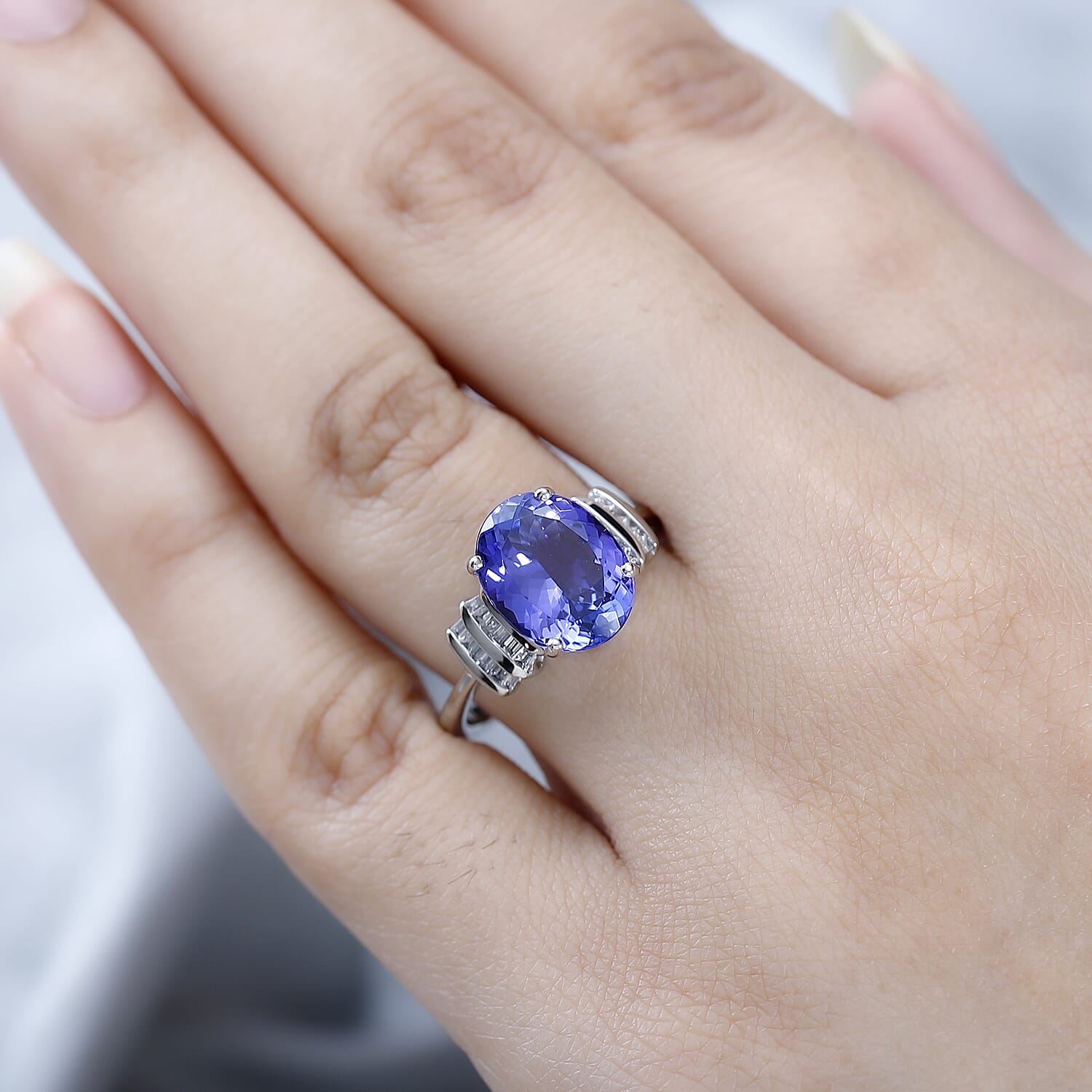 RHAPSODY 950 Platinum Tanzanite & Diamond (VS-E-F) Ring 5.22 Ct, Platinum Wt. 6.11 GM