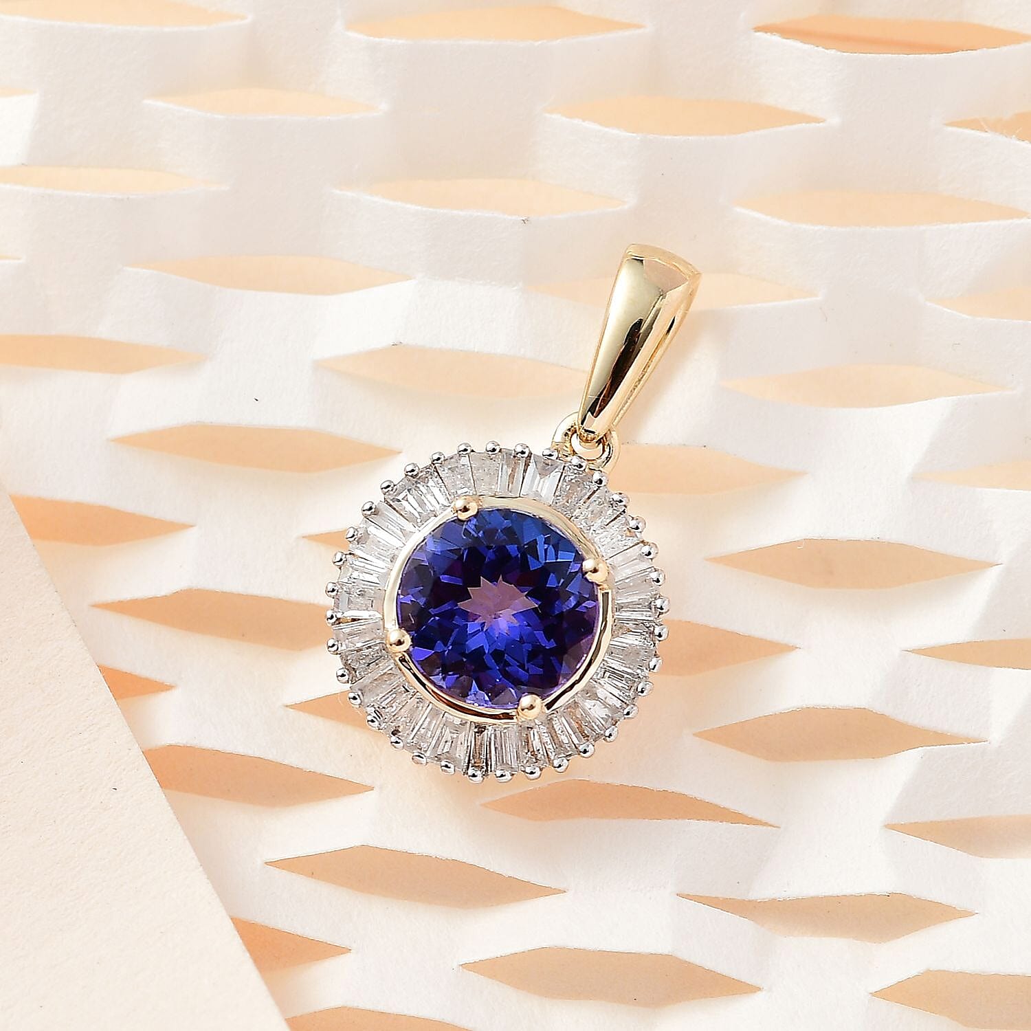 14K Yellow Gold AAA Tanzanite & Diamond Circle Halo Pendant 2.42 Ct