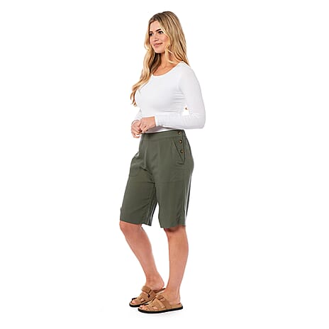 Charlotte West Ladies Linen Shorts (Size 20) - Khaki