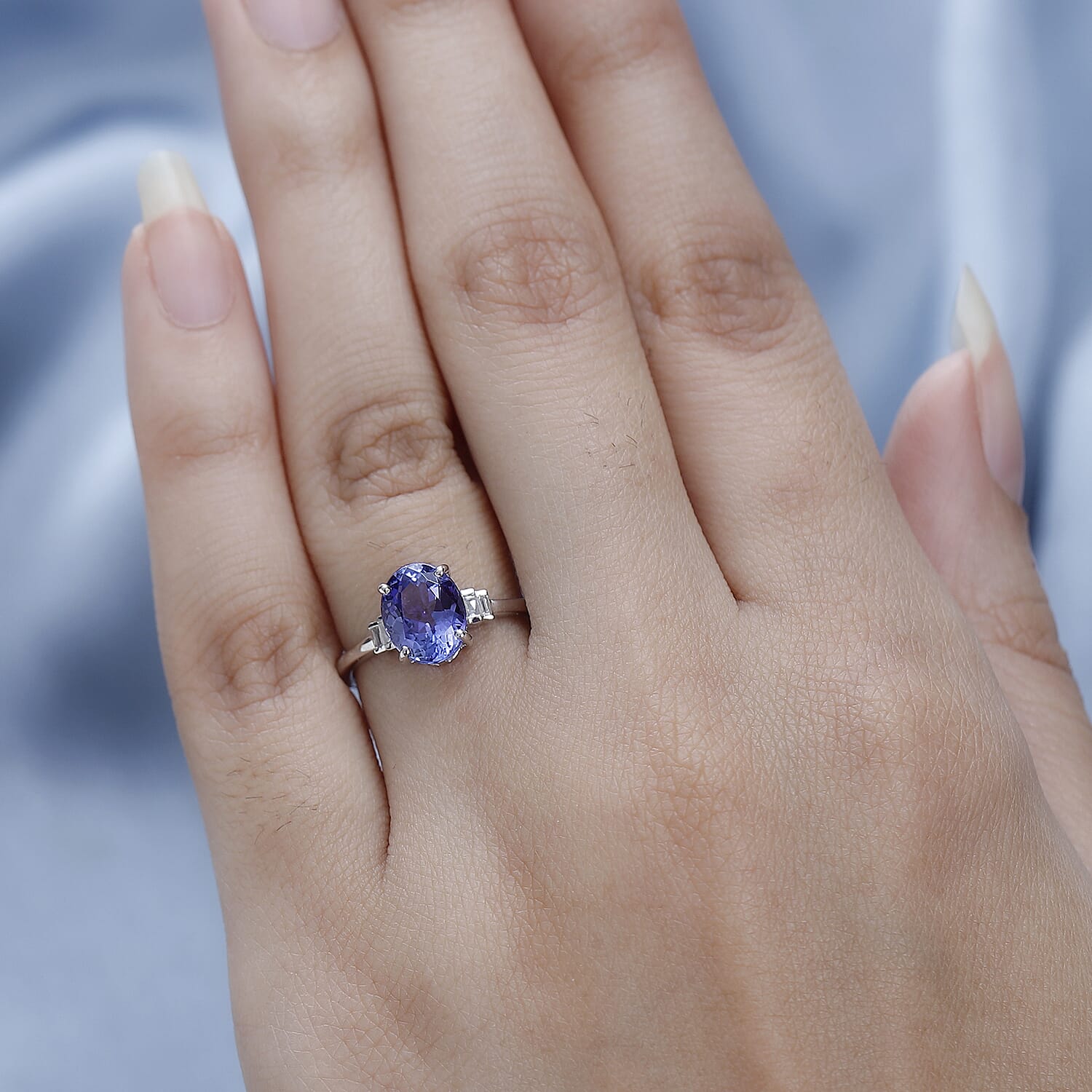 9K White Gold AAA Tanzanite & Diamond Ring 2.18 Ct