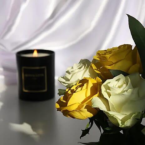 Anna Lihs - Handmade Rose Scented Premium Candle