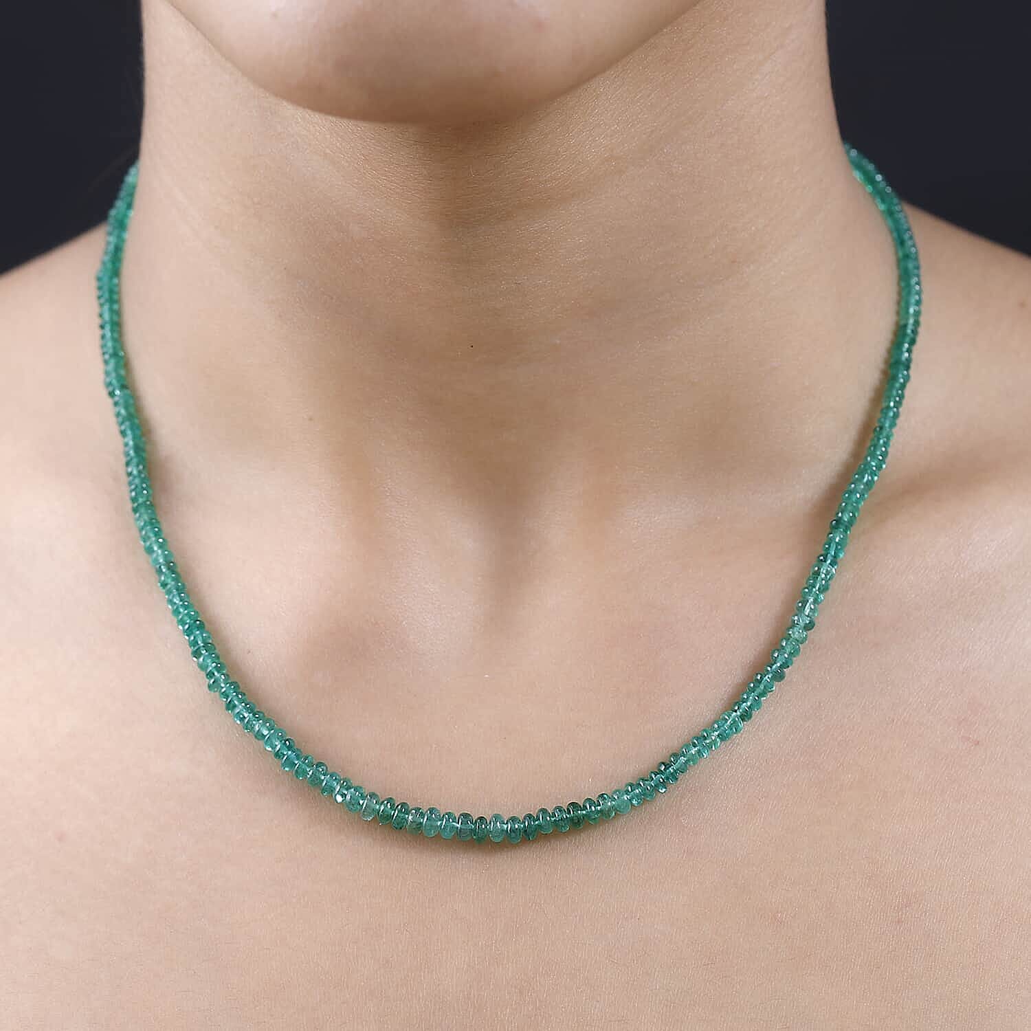 950 Platinum  AAAA  Emerald  Necklace (Size - 18) 36.00 ct,  Platinum Wt. 2.54 Gms  37.660  Ct.