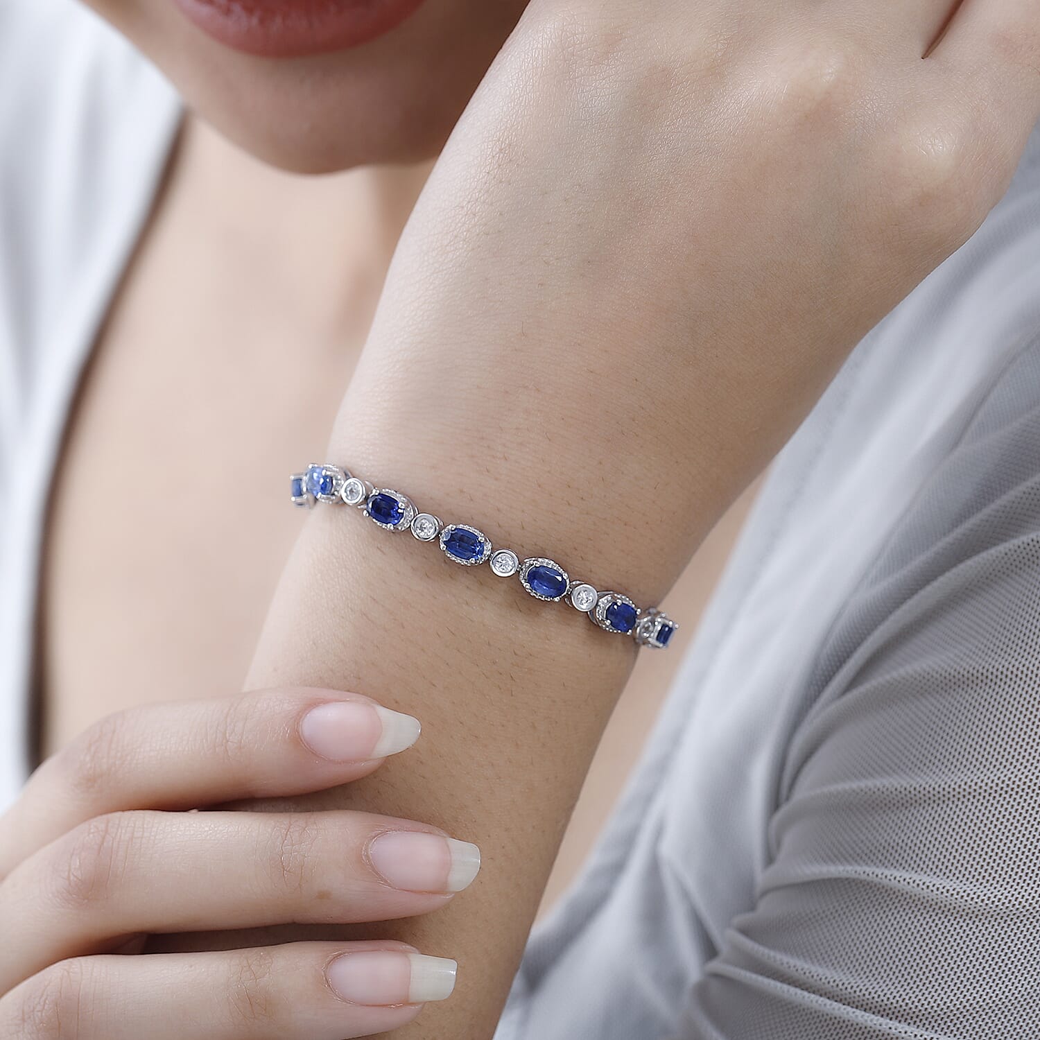Natural Premium Kashmir Kyanite & Zircon Bracelet (Size - 7) in Platinum Overlay Sterling Silver 10.45 Ct,