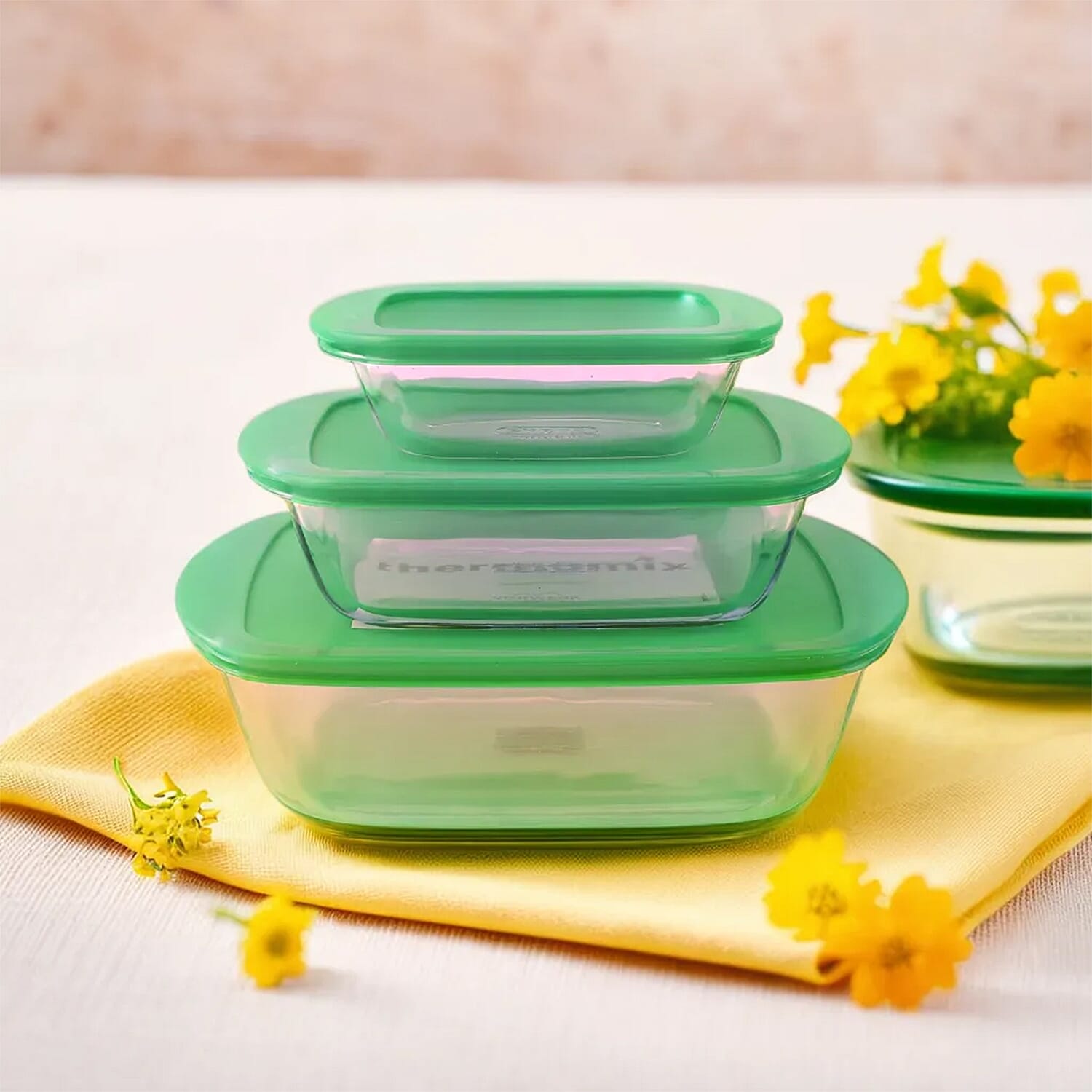 LIQUIDATION DEAL - Pyrex 3 Cook & Store Rectangular Dishes PLUS 3 Lids- Temp resistant from -40 to -300 Degrees