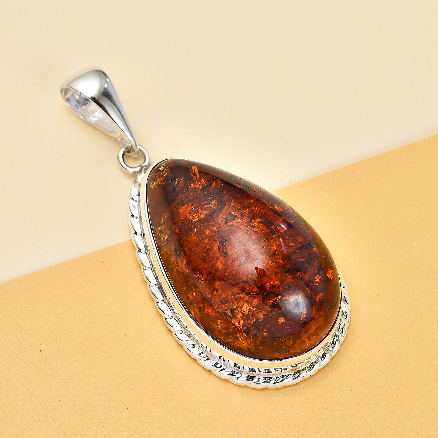 Tucson Special - Baltic Amber Solitaire Pendant in Sterling Silver, Silver Wt. 10.82 Gms
