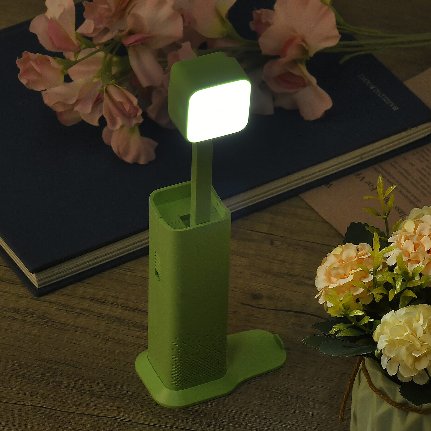 Multifunction Telescopic Table Lamp with 3 Brightness Settings with Powerbank - Green
