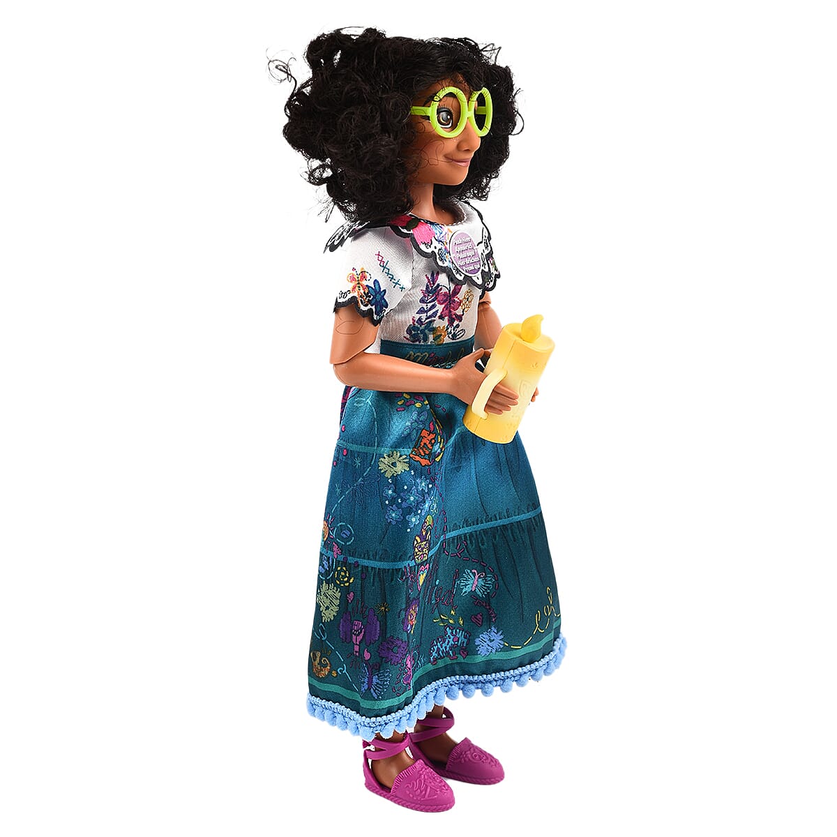 Disney singing Mirabel Madriga from Encanto, sings in English, French, Spanish, Dutch and Italian