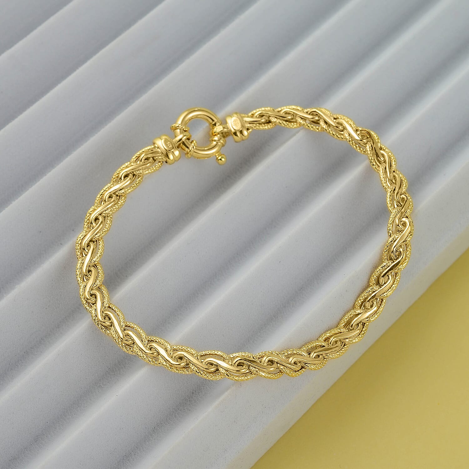 Hatton Garden Closeout - 9K Yellow Gold Textured Link Bracelet (Size - 7.5). Gold Wt 7.21 Gms