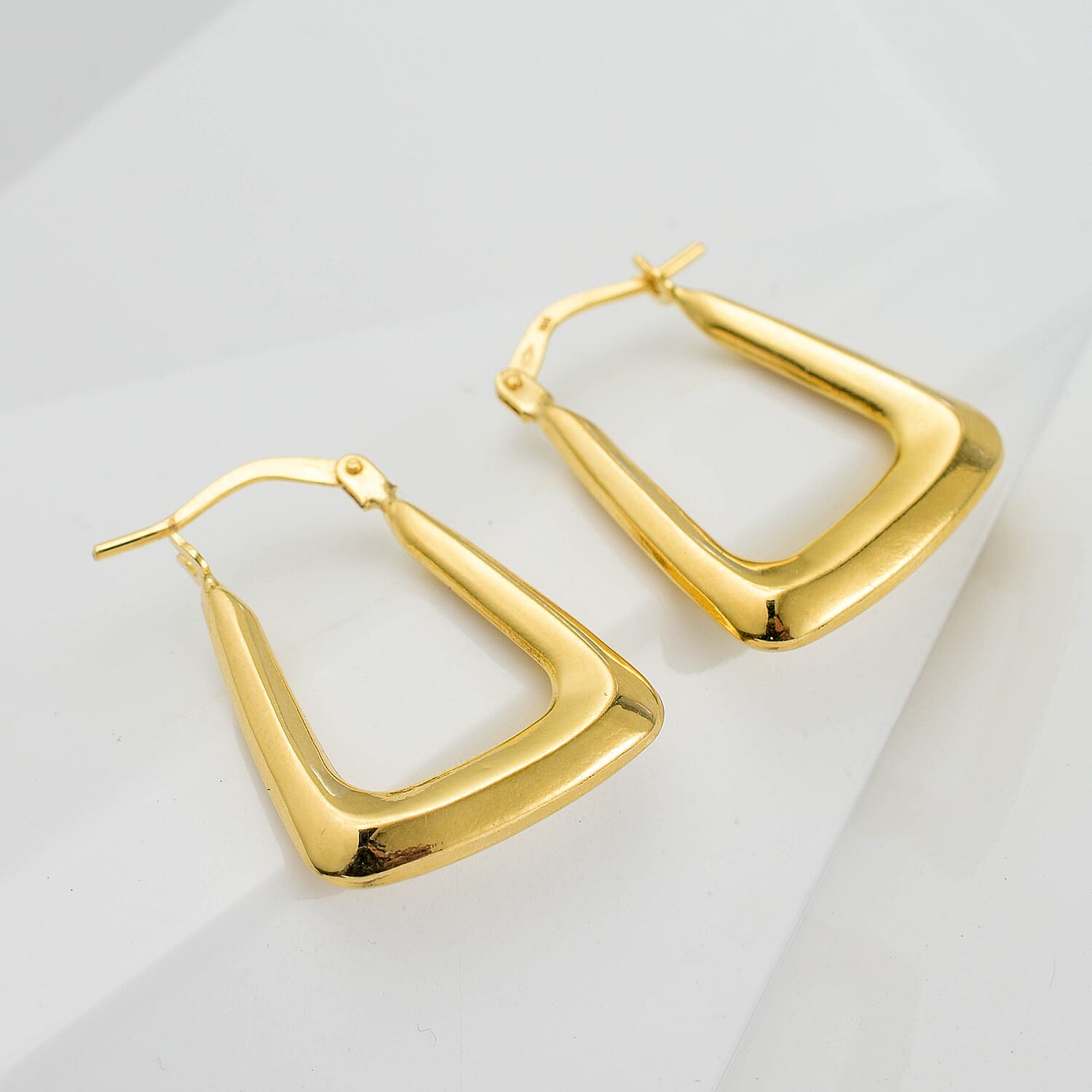 Vicenza Closeout - 9K Yellow Gold Shiny  Earrings