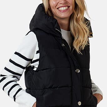 https://tjcuk.sirv.com/Products/76/8/7683983/Nova-of-London-Onion-Quilted-Hooded-Gilet-Size-S-Black_7683983_1.jpg?w=342&h=342