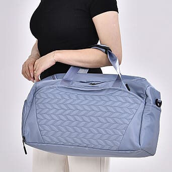 https://tjcuk.sirv.com/Products/76/9/7692204/Travel-Duffle-Bag-with-Quilted-Leaves-Pattern-Blue_7692204_2.jpg?w=342&h=342