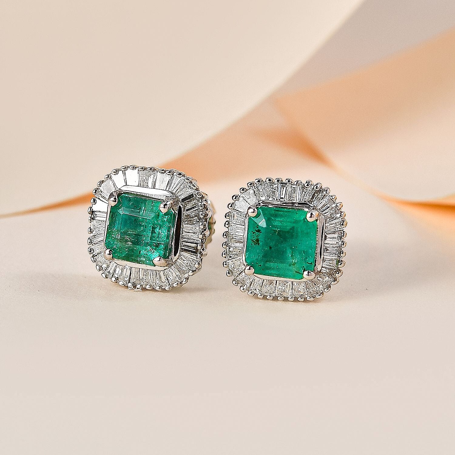 NY CloseOut - 950 Platinum AAA Gemfields Zambian Emerald & Diamond Stud Earrings 1.75 Ct. 3.31 Gms