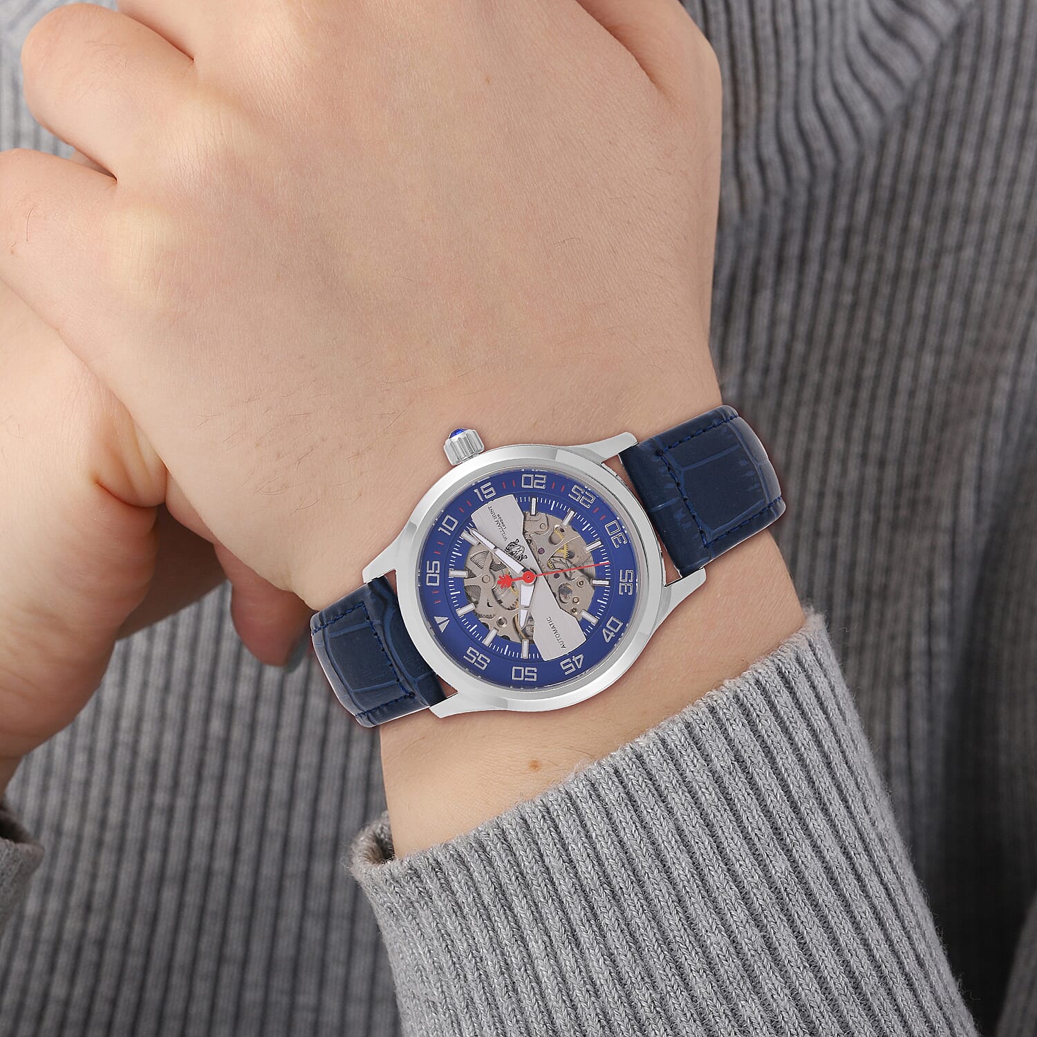  WILLIAM HUNT 5 ATM Water Resistant Automatic Movt. Watch in Silver Tone with Black Leather Strap