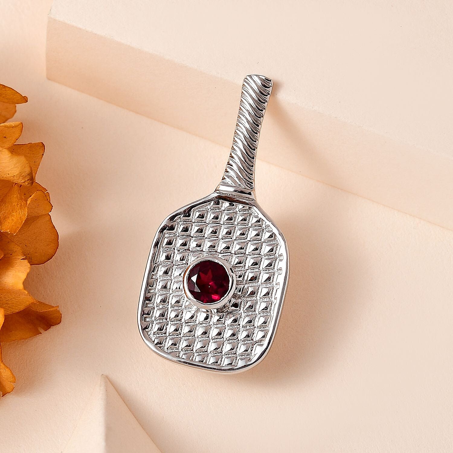 Rhodolite Garnet  Brooch in Platinum Overlay Sterling Silver 0.99 ct,  Silver Wt. 6.52 Gms  0.986  Ct.