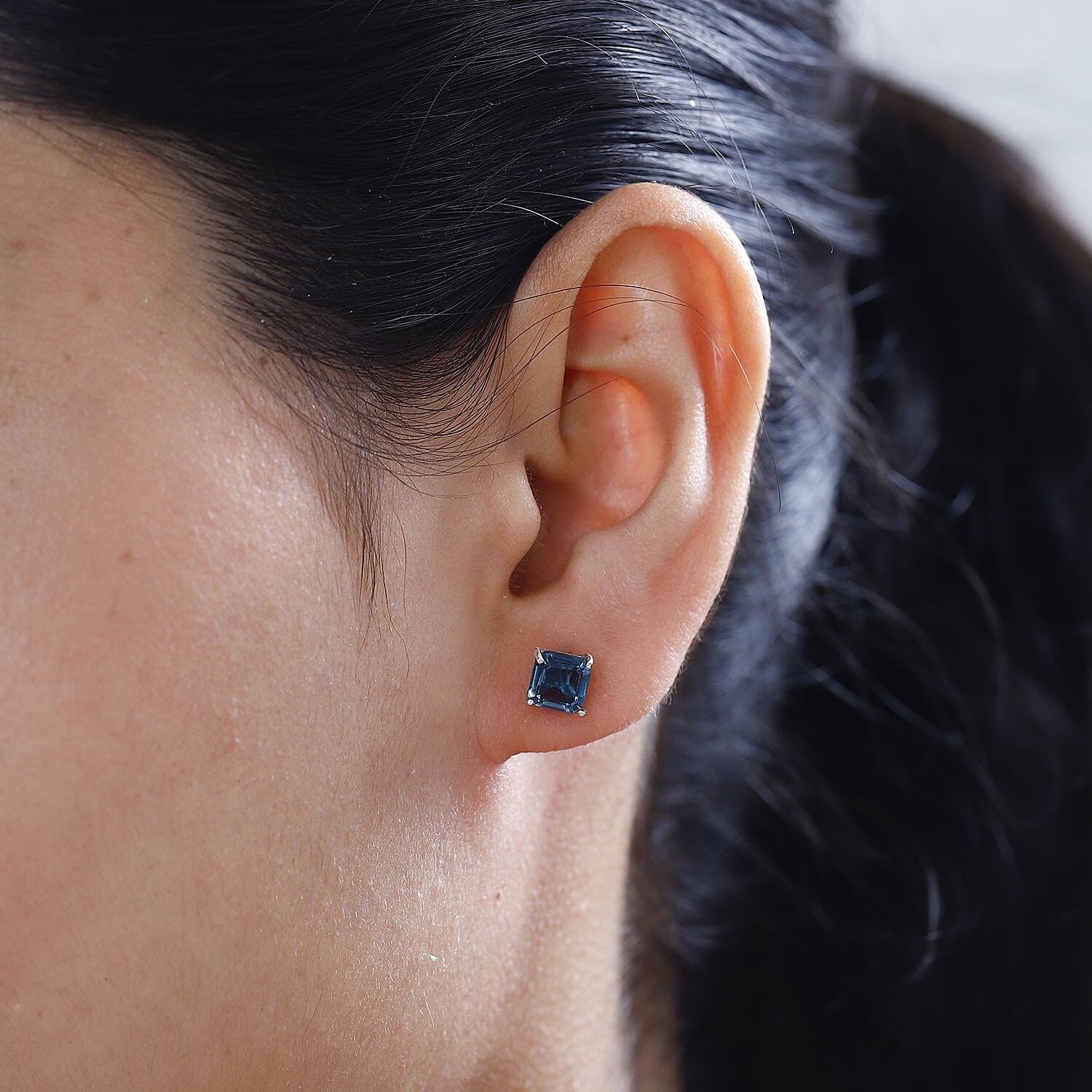 Alexandrite Triplet Quartz Stud Earrings in Platinum Overlay Sterling Silver 2.59 Ct