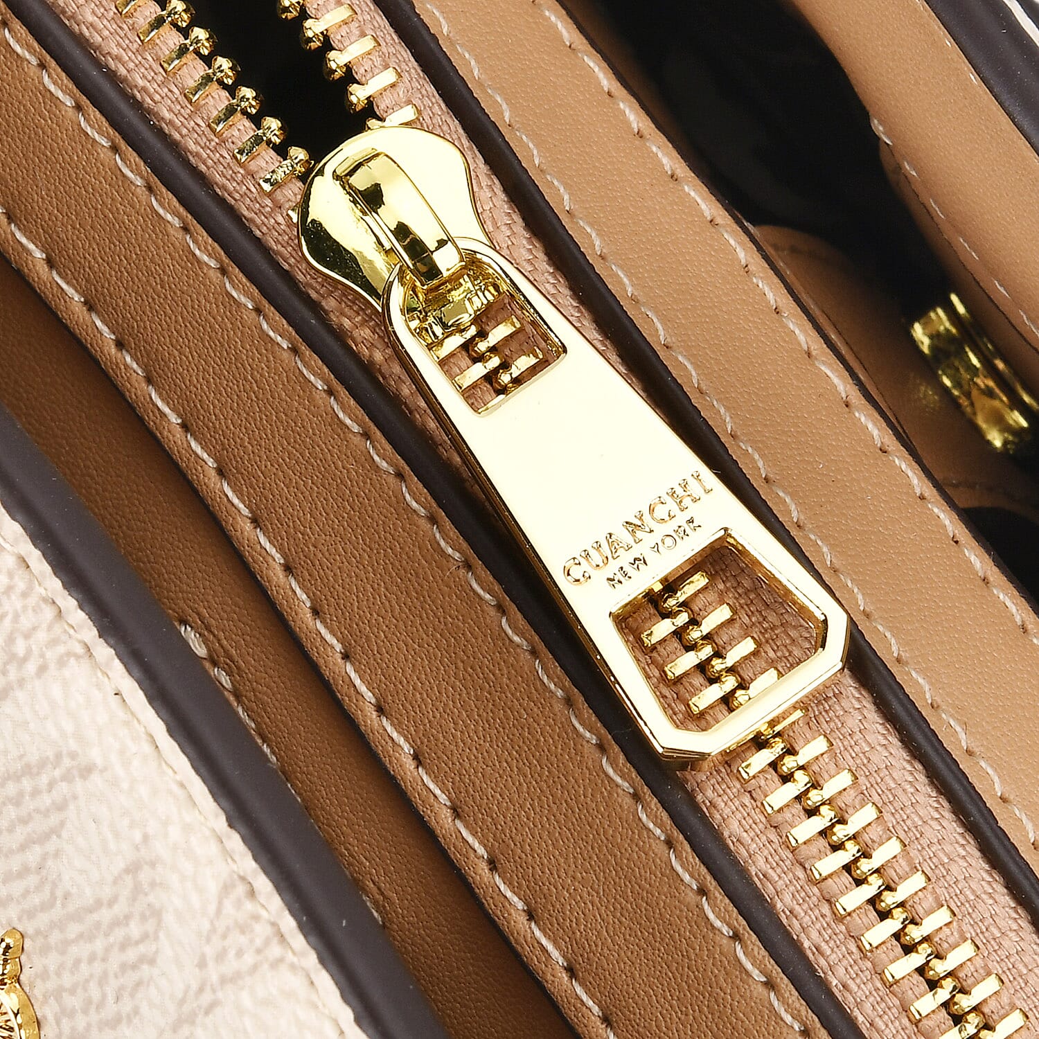 GUANCHI Crossbody Bag with Handle Drop - Off White