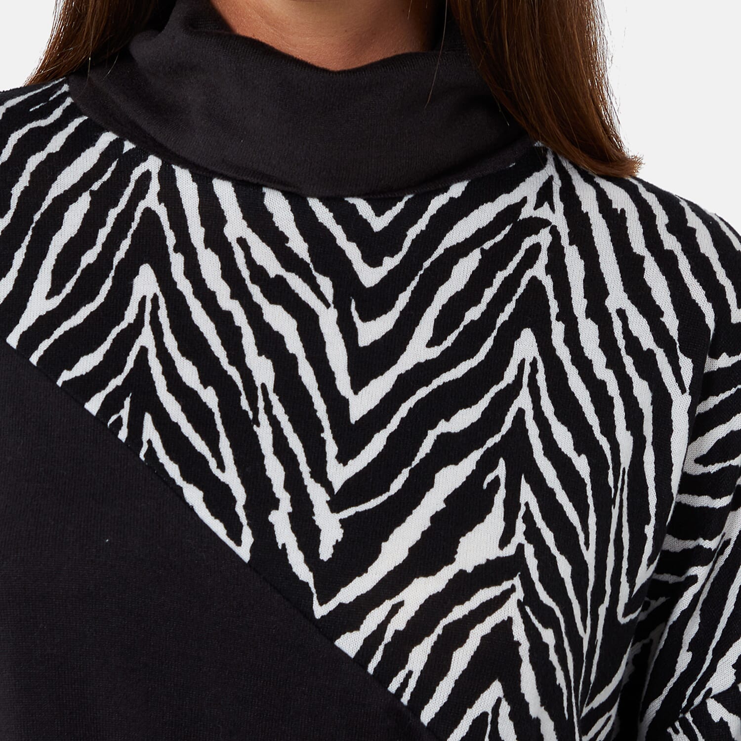 Zebra Pattern Roll Neck Jumper (Size 14 to 16) - Black
