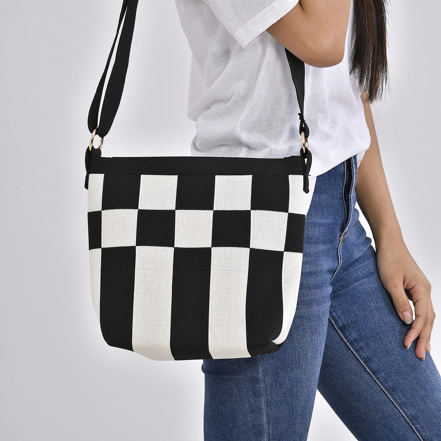 Patterned Crossbody Bag with Shoulder Strap (Size 20.5x11x23 cm) - Black & White