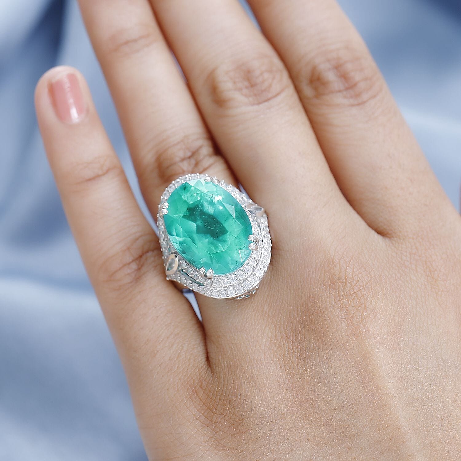 Emeraldine Triplet Quartz & Natural Zircon Ring in Platinum Overlay Sterling Silver 23.58 Ct, Silver Wt. 8.21 Gms