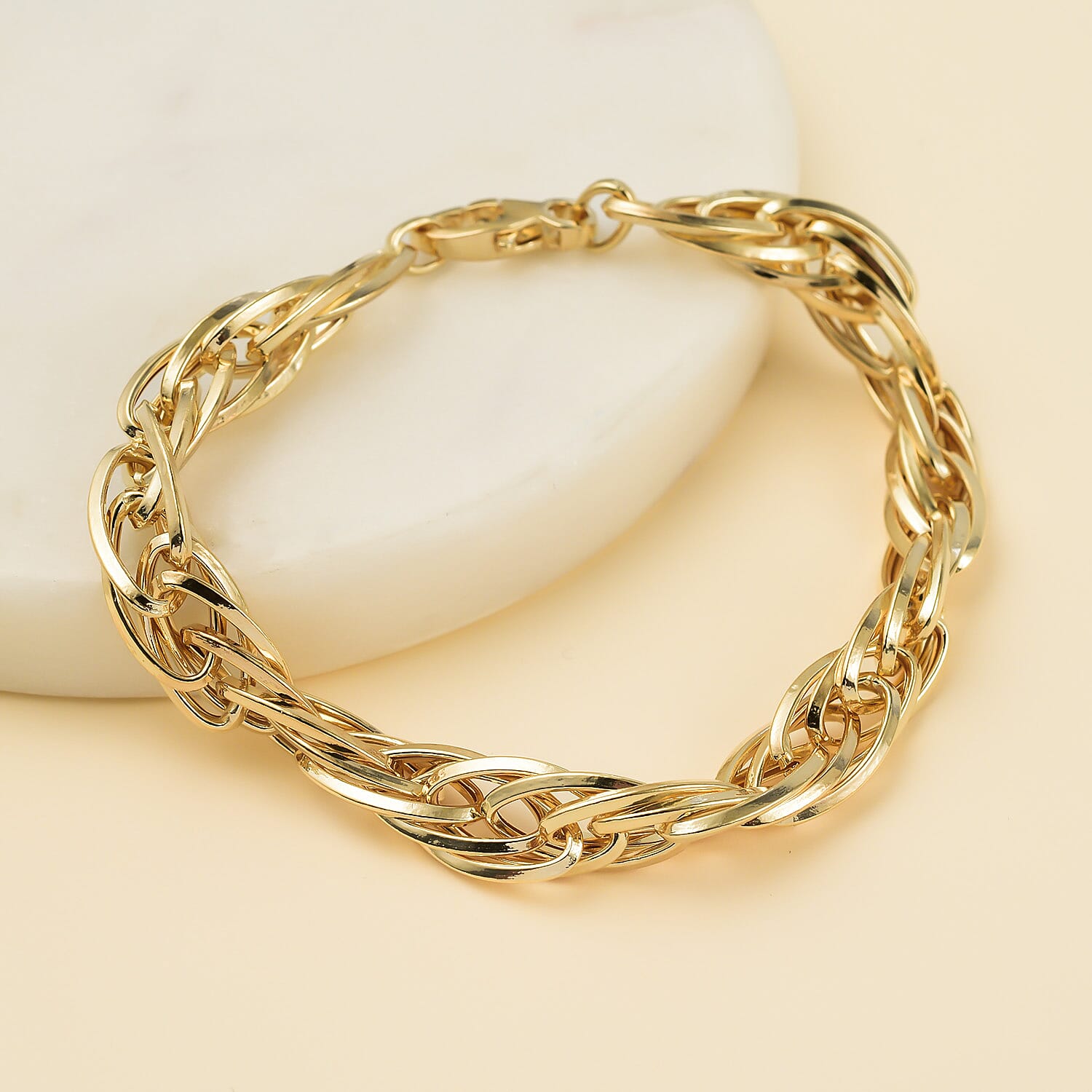 Vicenza Rare Find Closeout - 9K Yellow Gold Twisted Oval Link Bracelet (Size - 7.5), Gold Wt. 6.6 Gms