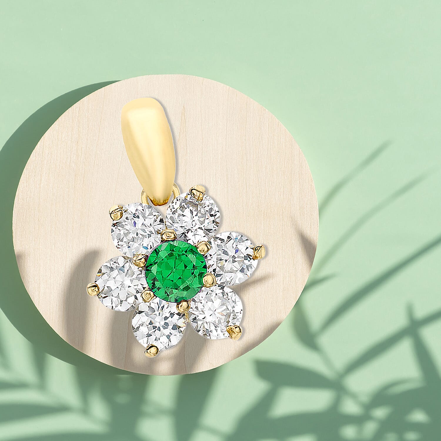 9K Yellow Gold  A   Green Cubic Zirconia ,  Cubic Zirconia  Pendant 1.54 ct,  Gold Wt. 0.75 Gms  1.540  Ct.