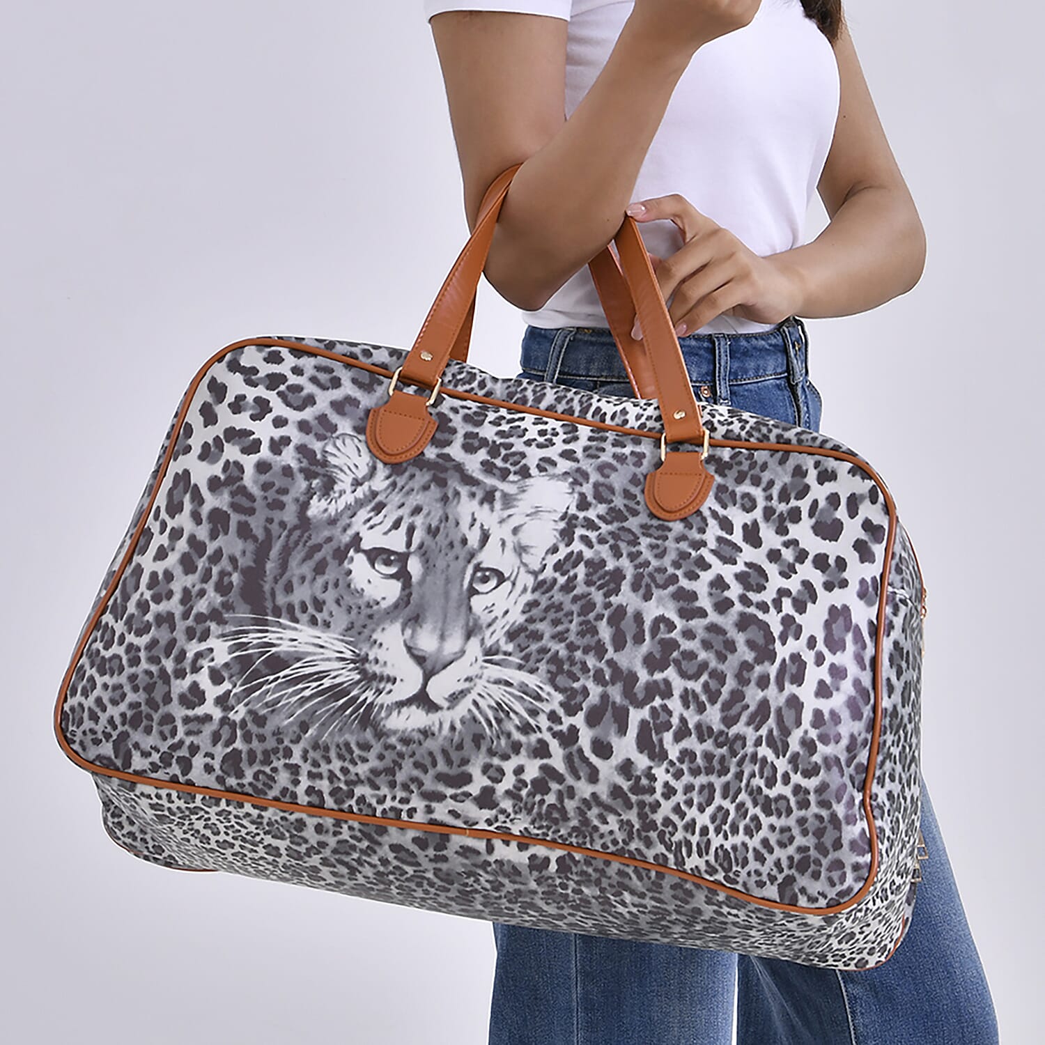 Leatherette Leopard Pattern Travel Bag with Detachable Shoulder Strap Size (55x33x21cm) - Grey