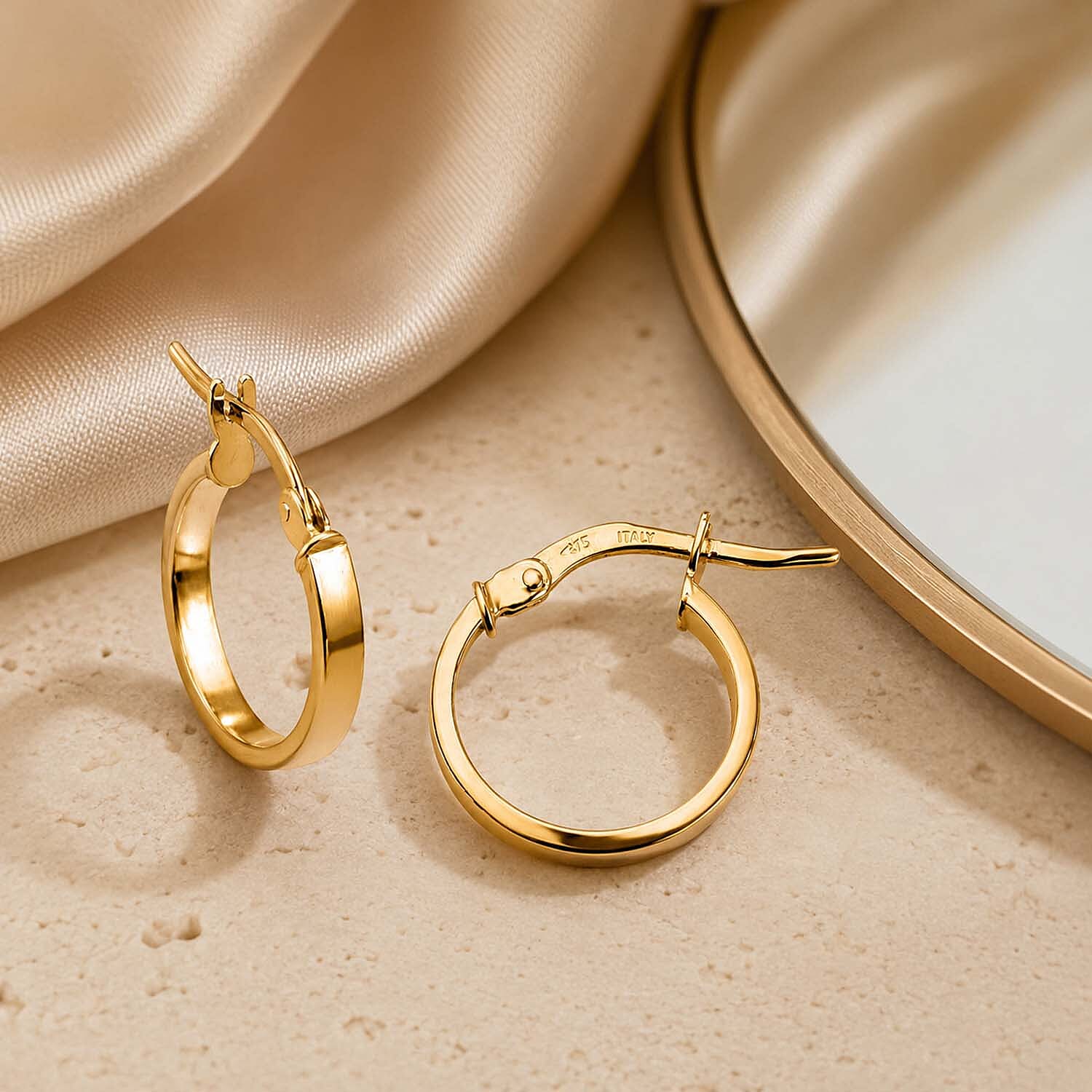 MAESTRO COLLECTION - 9K Yellow Gold Hoop Earrings with Clasp
