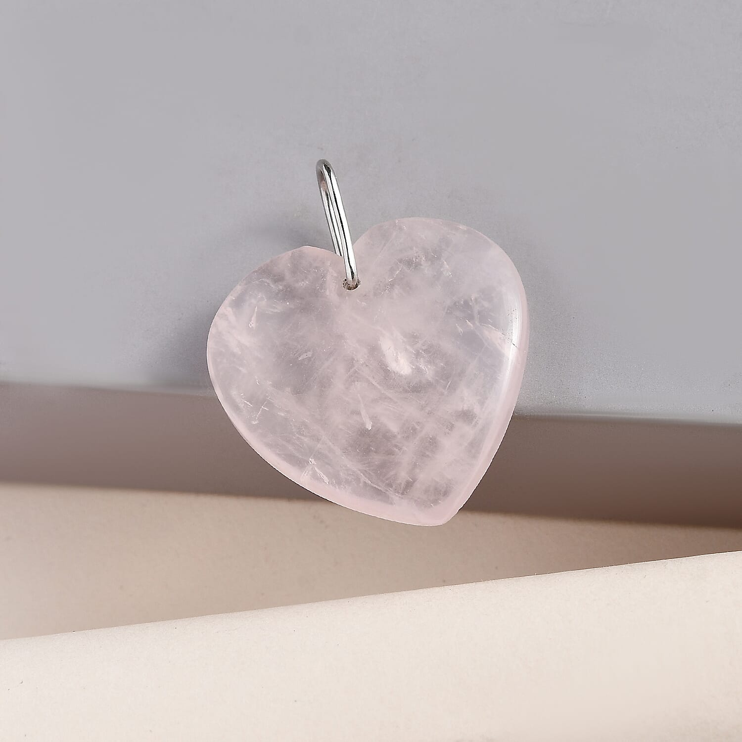 Rose Quartz  Pendant in Rhodium Overlay Sterling Silver 45.000  Ct
