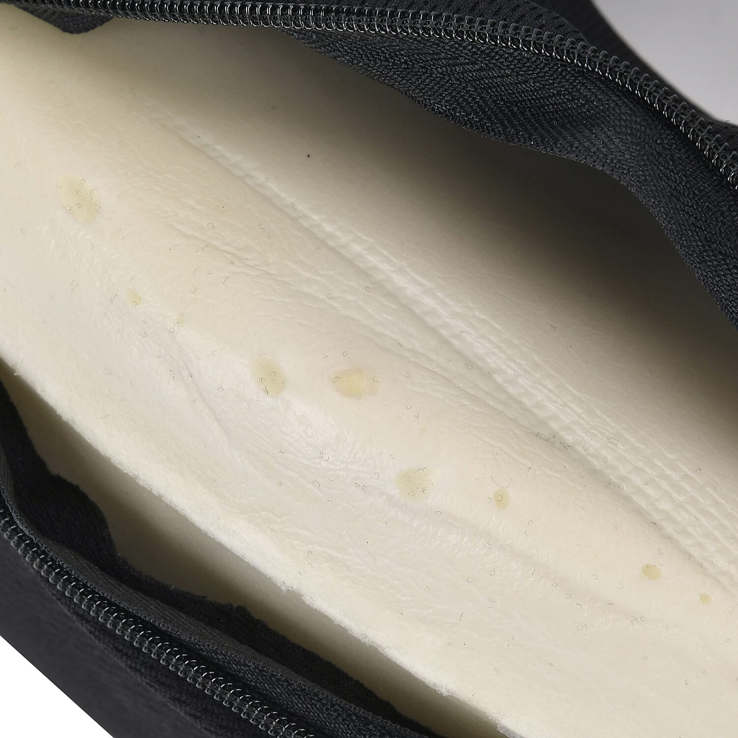 U-Shape Memory Form Pillow (Size 26x23x13 cm) - Black