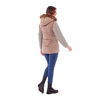 https://tjcuk.sirv.com/Products/77/2/7724450/Charlotte-West-HARLEY-Gilet-Size-16-Champagne_7724450_1.jpg?w=342&h=342