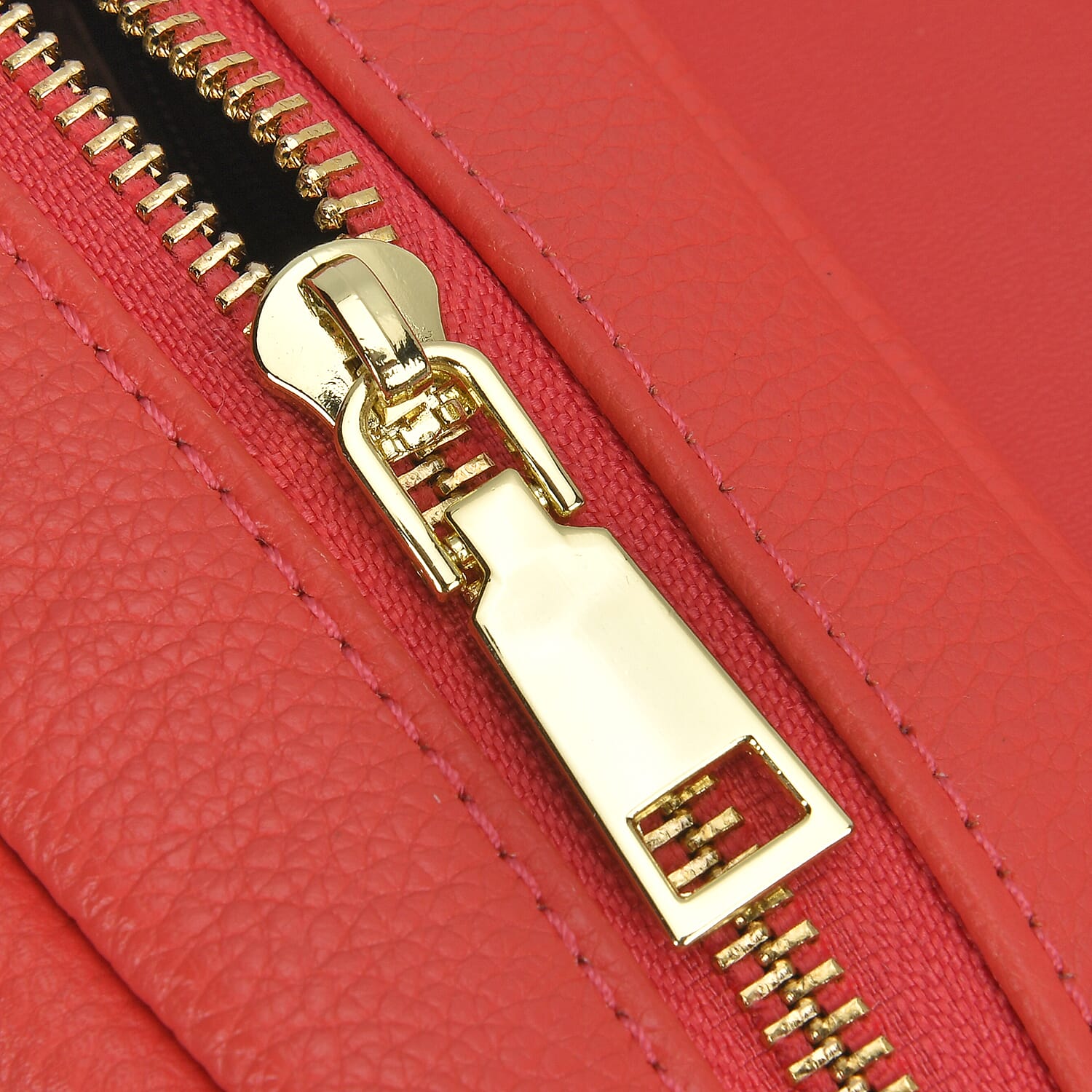 Sencilez Of Barcelona 100% Genuine Leather Croc Emobossed Crossbody Bag - Red