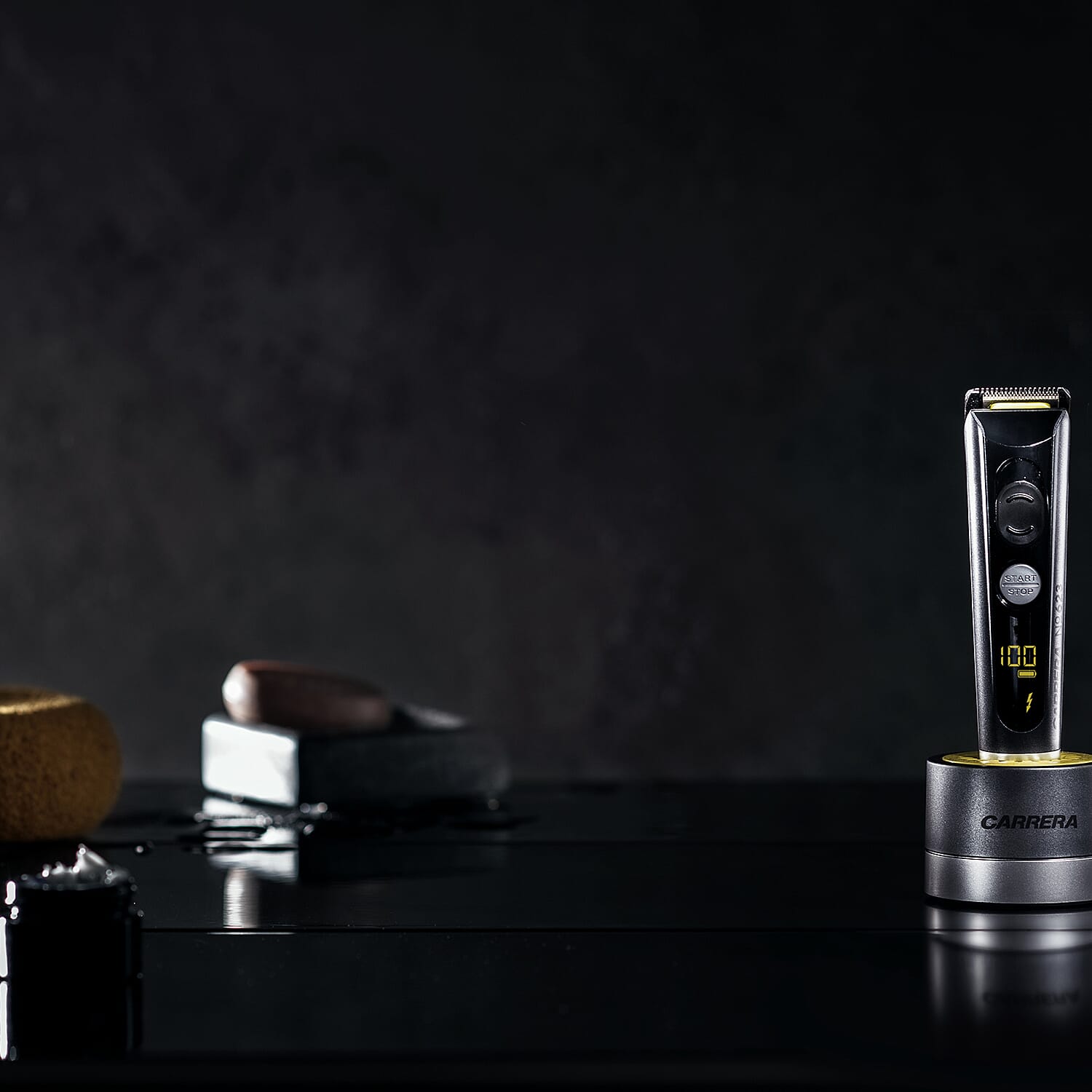 CARRERA No. 526 Universal Charging Station