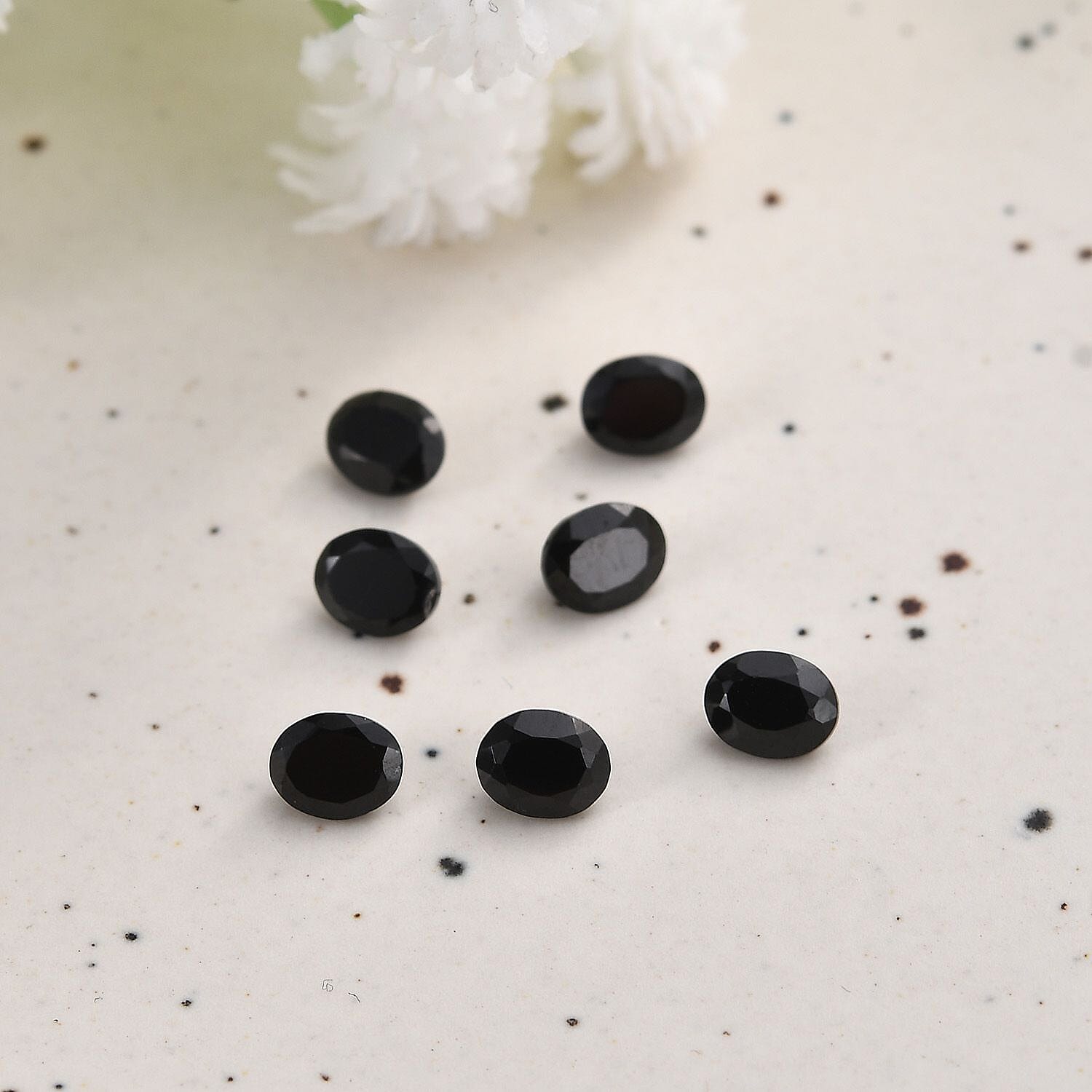 Black Spinel Oval 5x4 mm