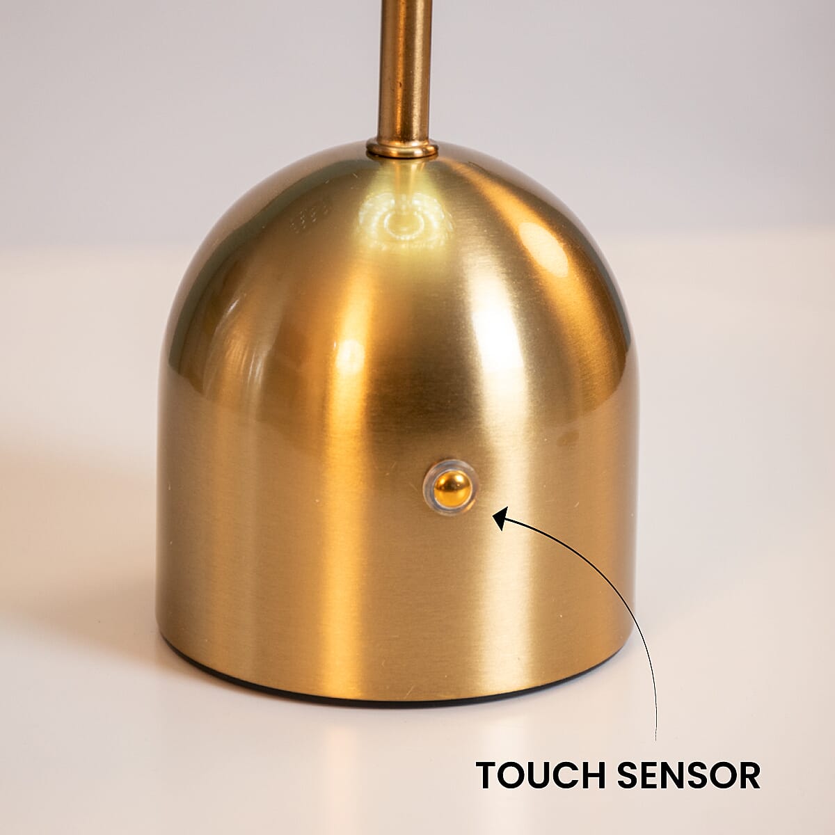 Lesser and Pavey Rechargeable Cordless Touch Lamp - Circle