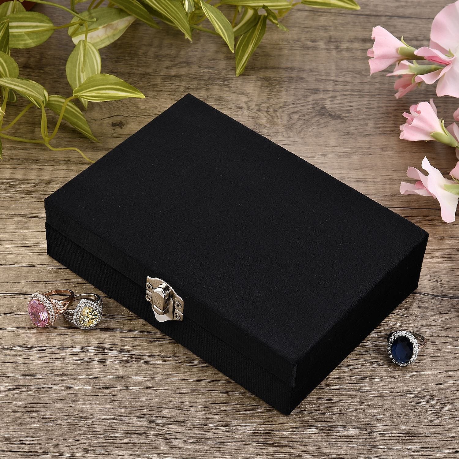 Velvet Patterned Jewellery Box with Six-Piece manicure set (Size 16x12x4 cm) - Black