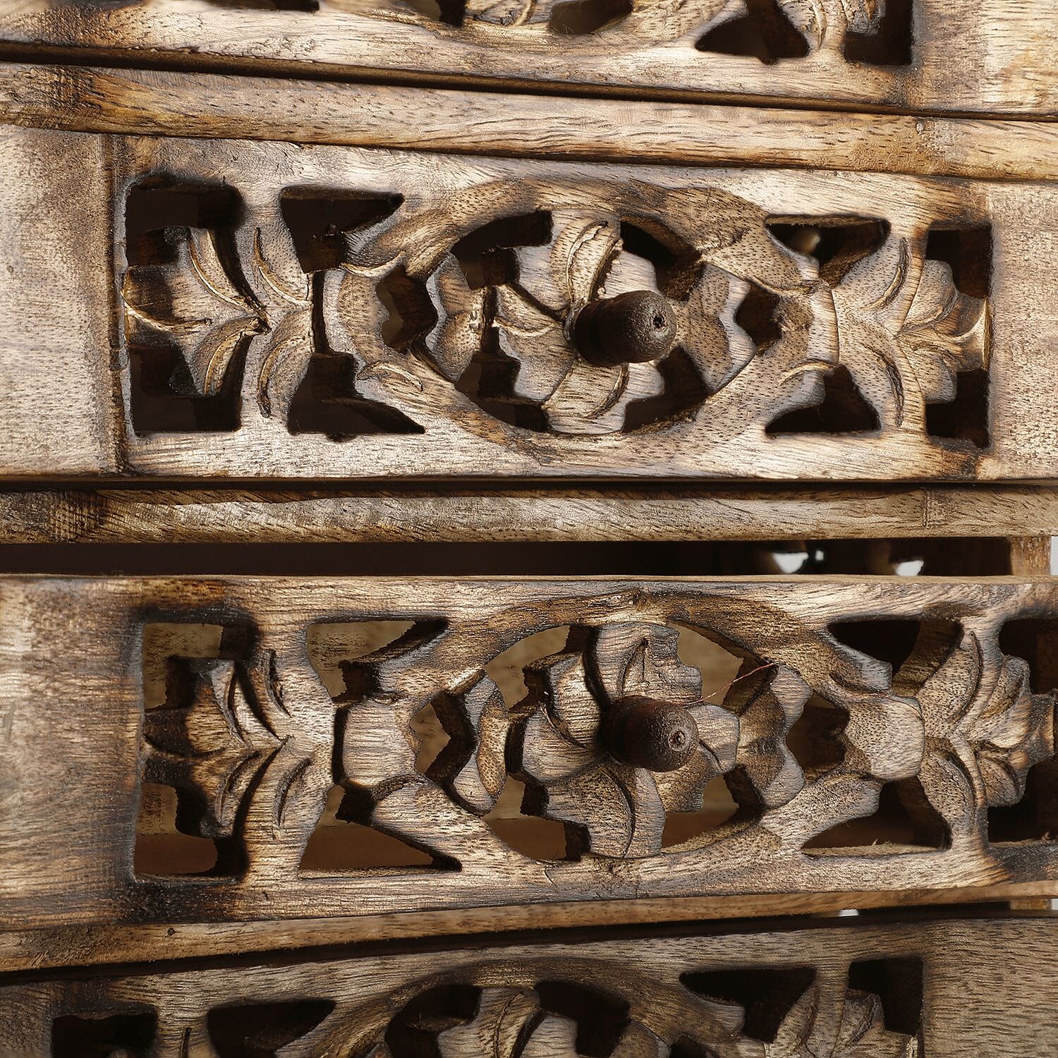 Hand Carved Mango Wood 4 Drawer Chest (Size 22x12x27 cm) Hand Carved Mango Wood 4 Drawer Chest (Size 22x12x27 cm)