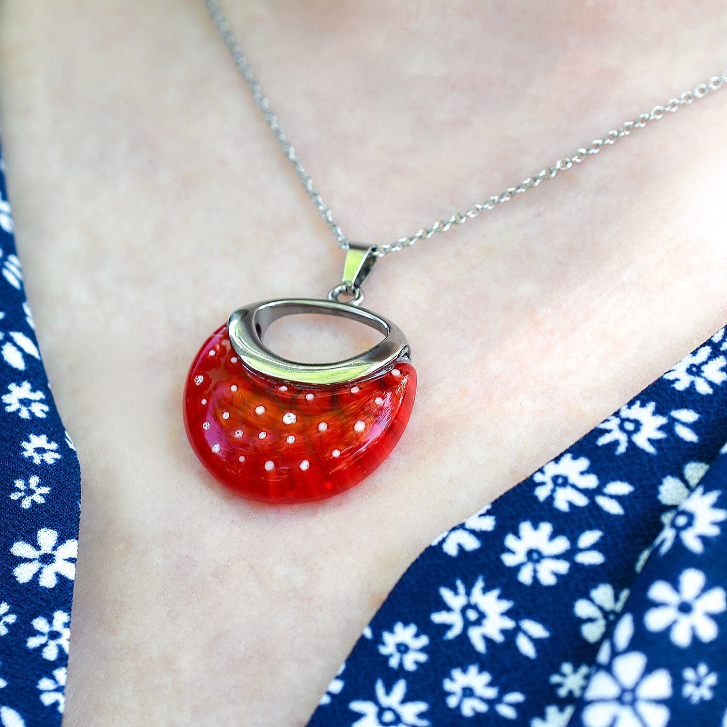 Red Color Murano Glass  Necklace (Size - 24) Pure White Stainless Steel