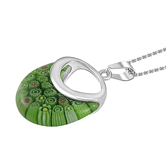 https://tjcuk.sirv.com/Products/77/4/7744169/Green-Color-Murano-Glass-Necklace-Size-24-Pure-White-Stainless-Steel-0_7744169_3.jpg?w=342&h=342