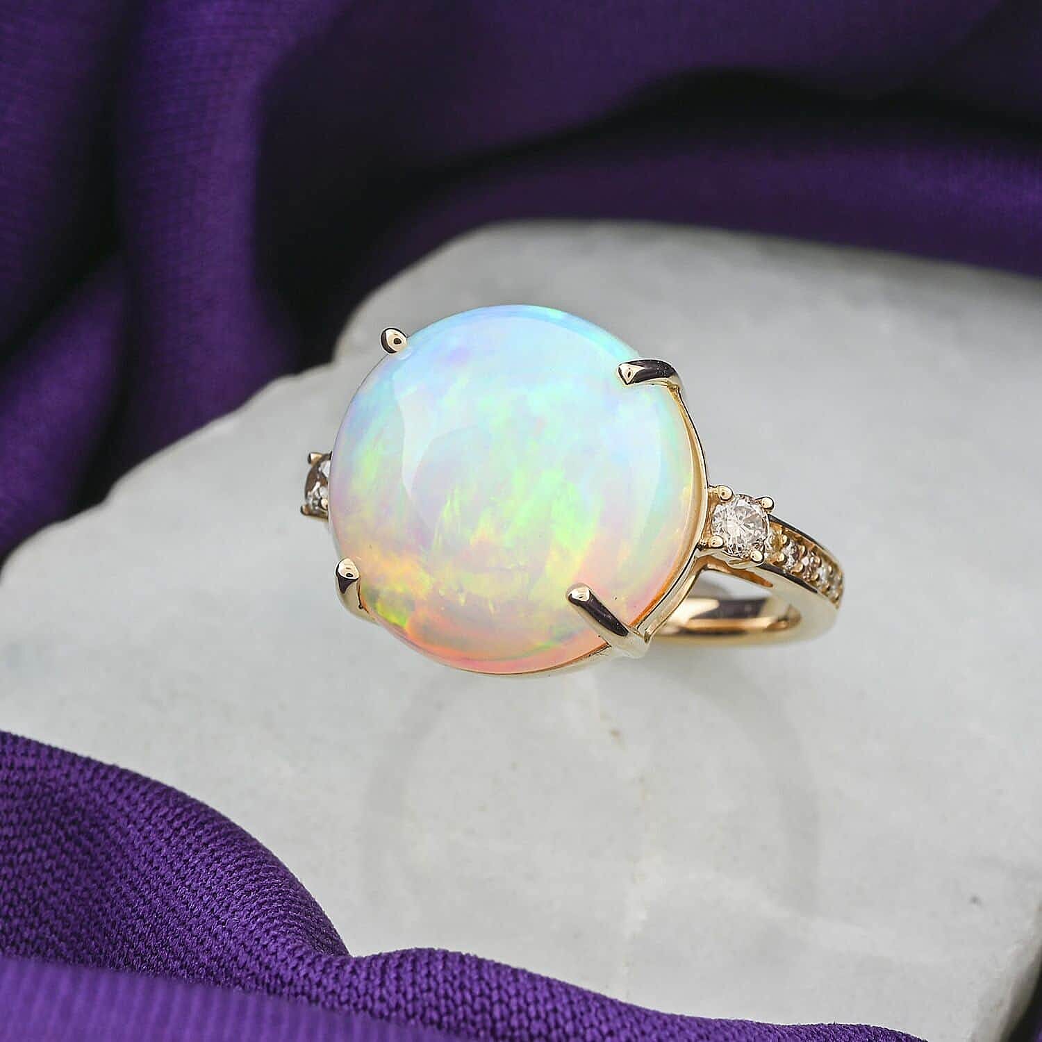 14K Yellow Gold  AAA   Ethiopian Opal ,  White Diamond  I2 Ring 7.25 ct,  Gold Wt. 3.8 Gms  7.250  Ct.