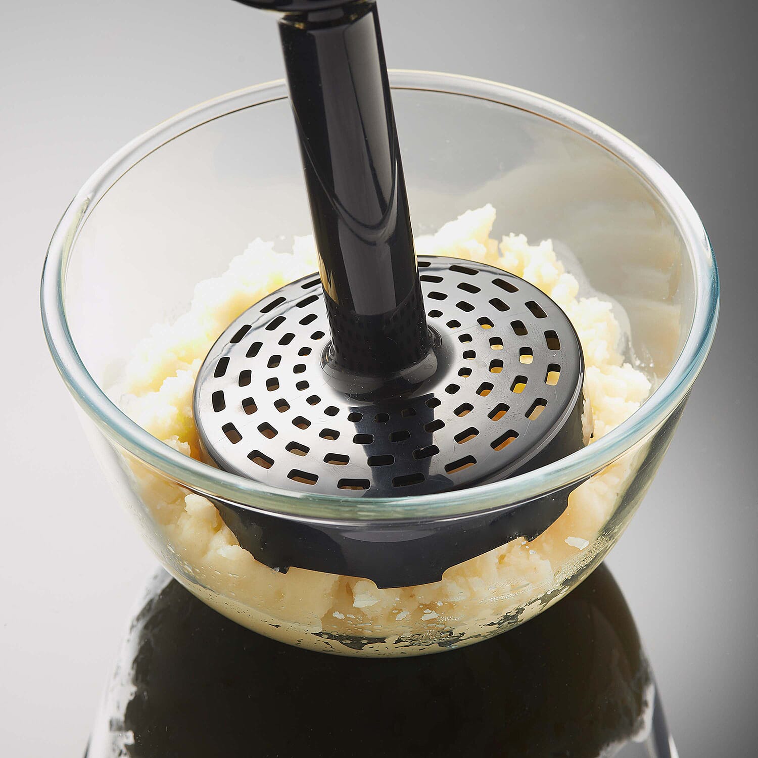 Quest- 2-in-1 Turbo Blender with Masher (700W, 4 Leaf) - Black